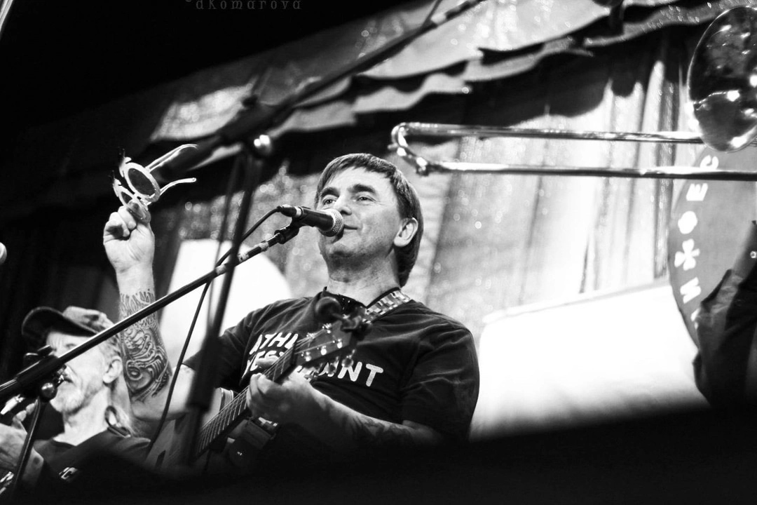 

Билеты на «Шаровый квадрат» Андрея Козловского (Старый парк)