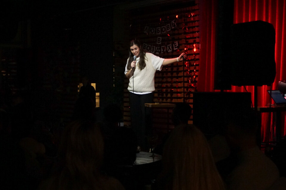 Праздничный женский Stand-up