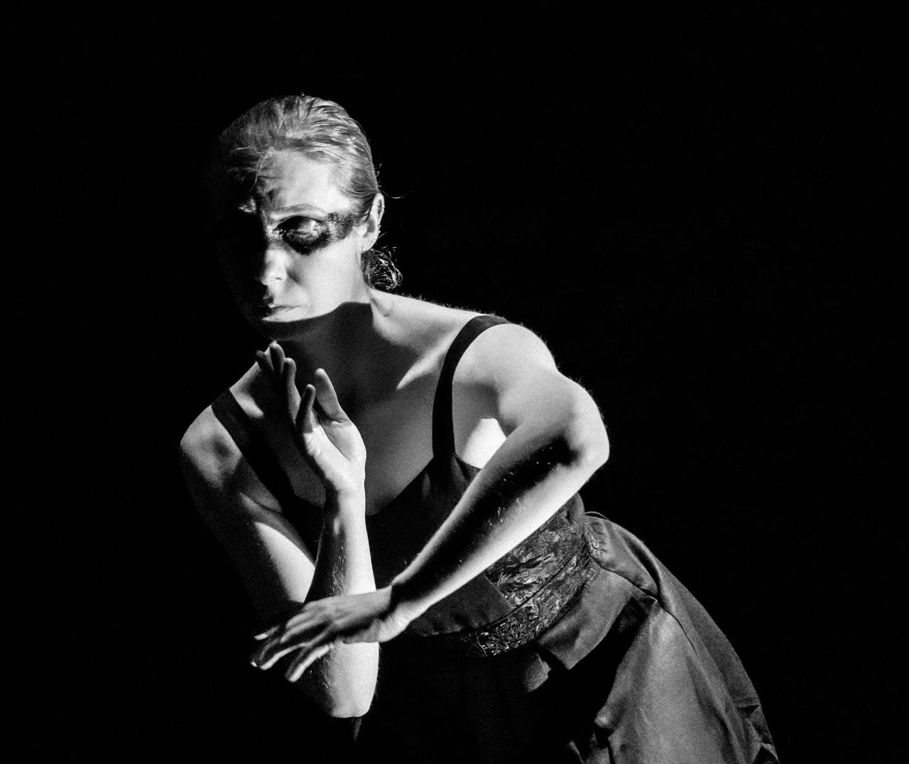 

Билеты на Бутоё 22: Путь внутри граната (Особняк)