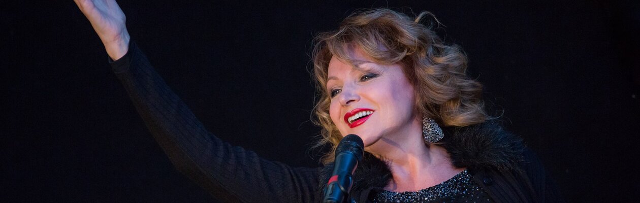 Елена Чарквиани