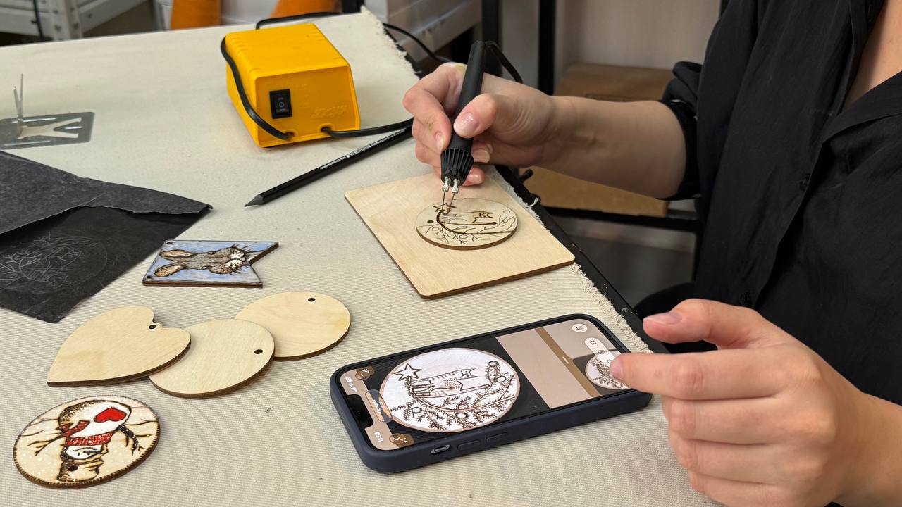 

Билеты на Огнём по дереву: узоры русской души (Художественные мастерские)