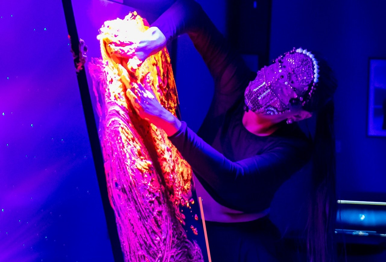 

Билеты на Финисаж выставки Екатерины Пильман «Зрени я точка» (Частная коллекция)