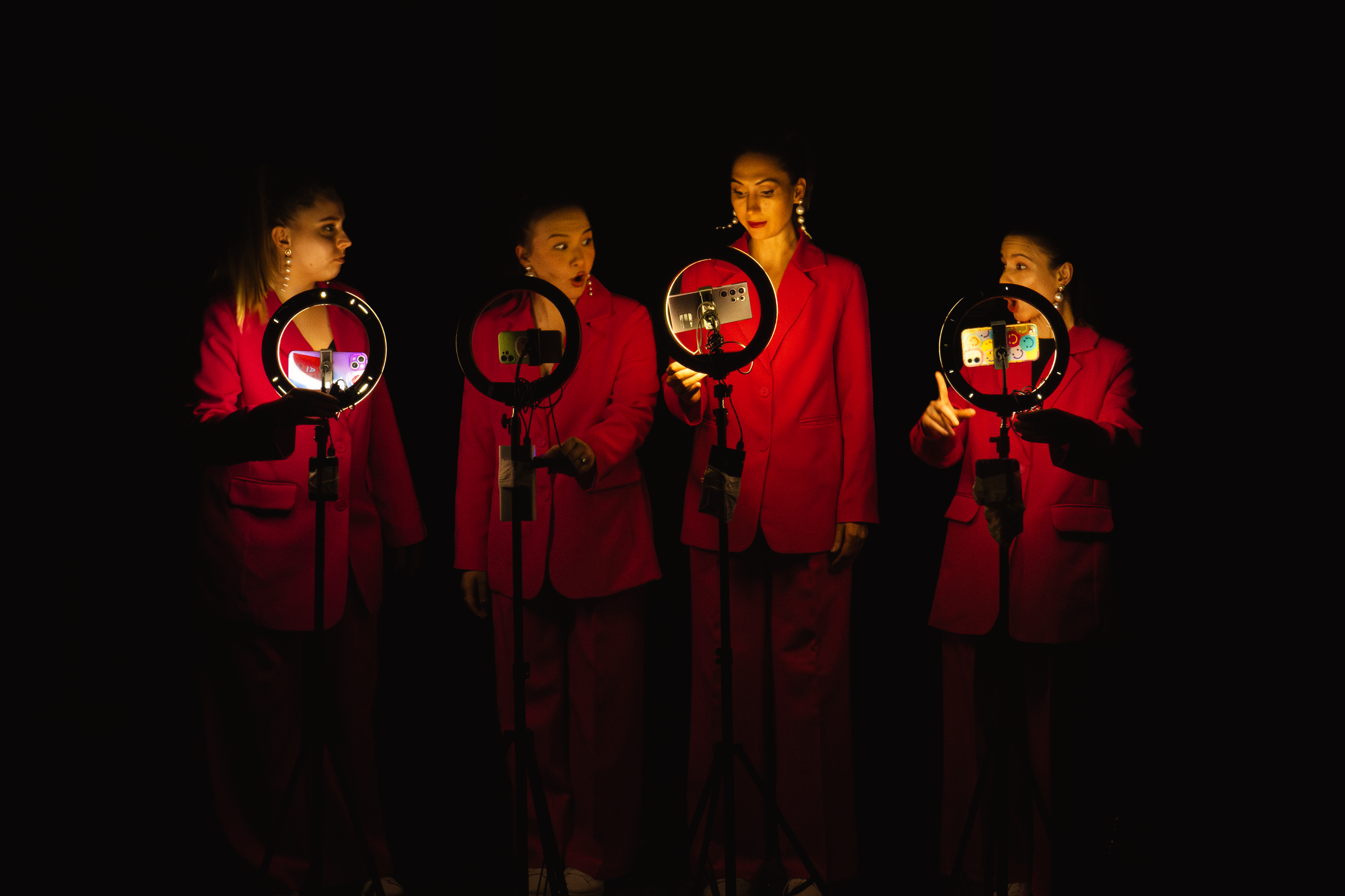 Афиша: Герои нашего времени в Москве 19 апреля 2026