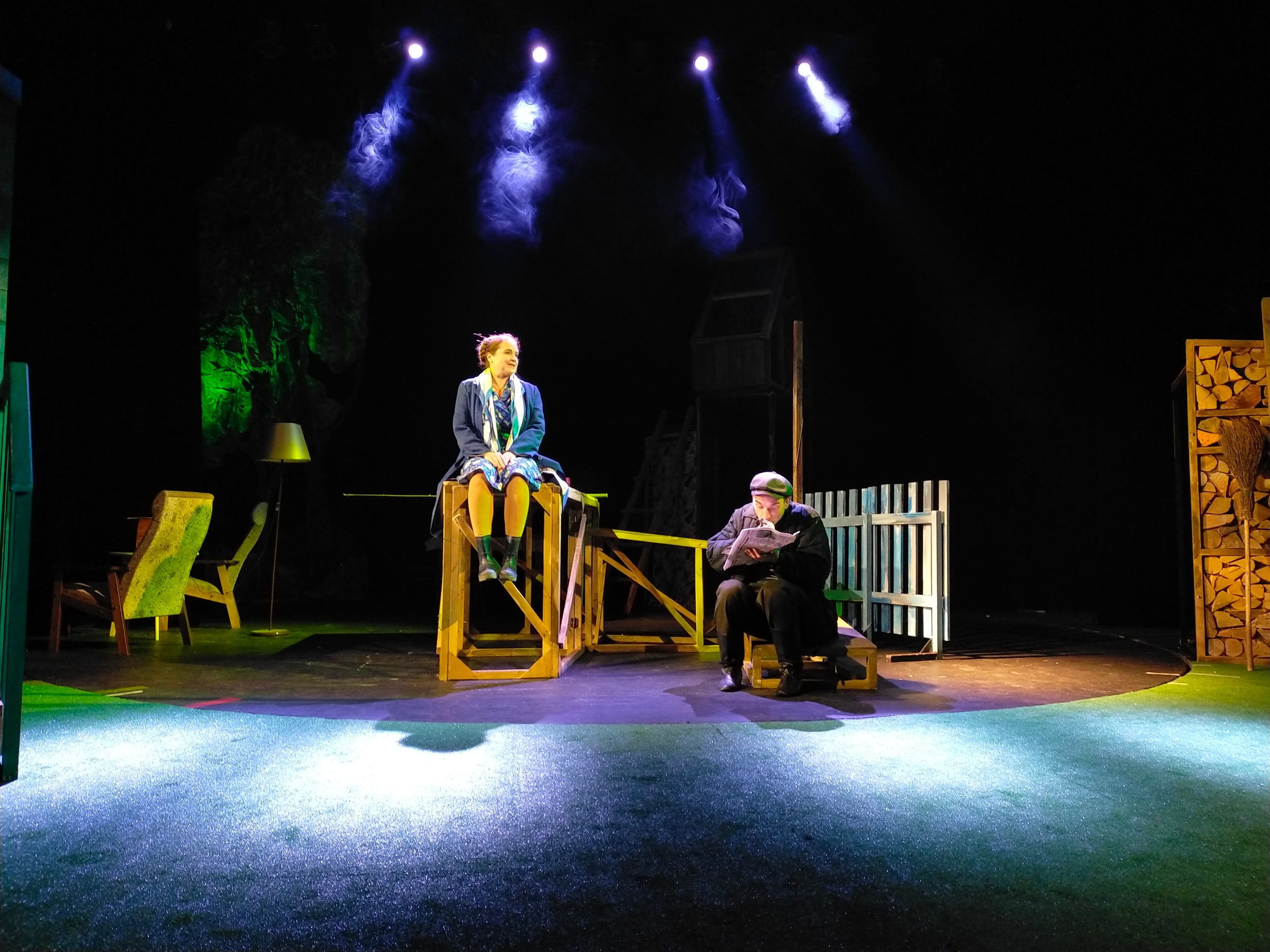 

Билеты на Любовь и голуби (Зимний театр)