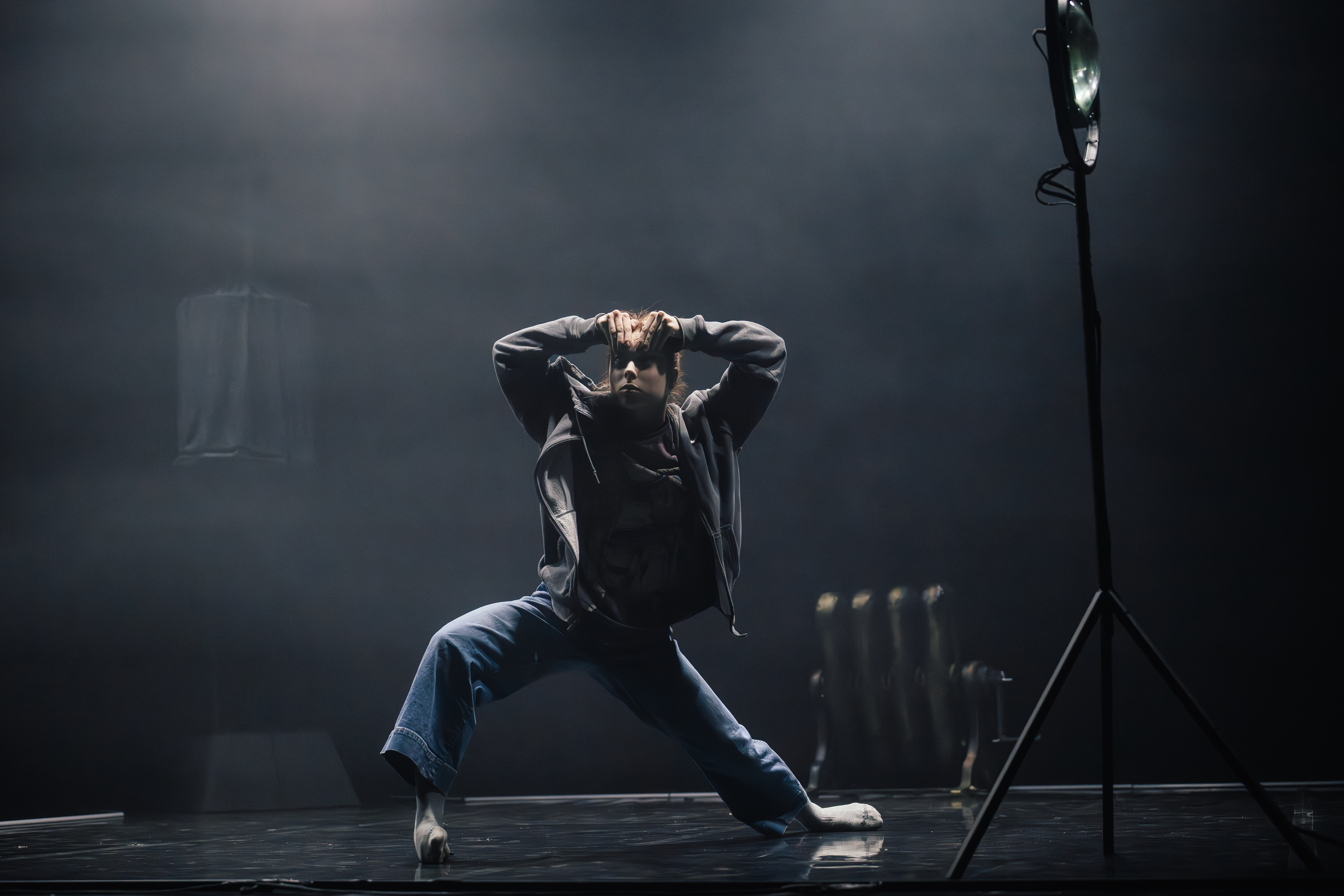 

Билеты на Бумажный змей, Зримая тьма (Провинциальные танцы)