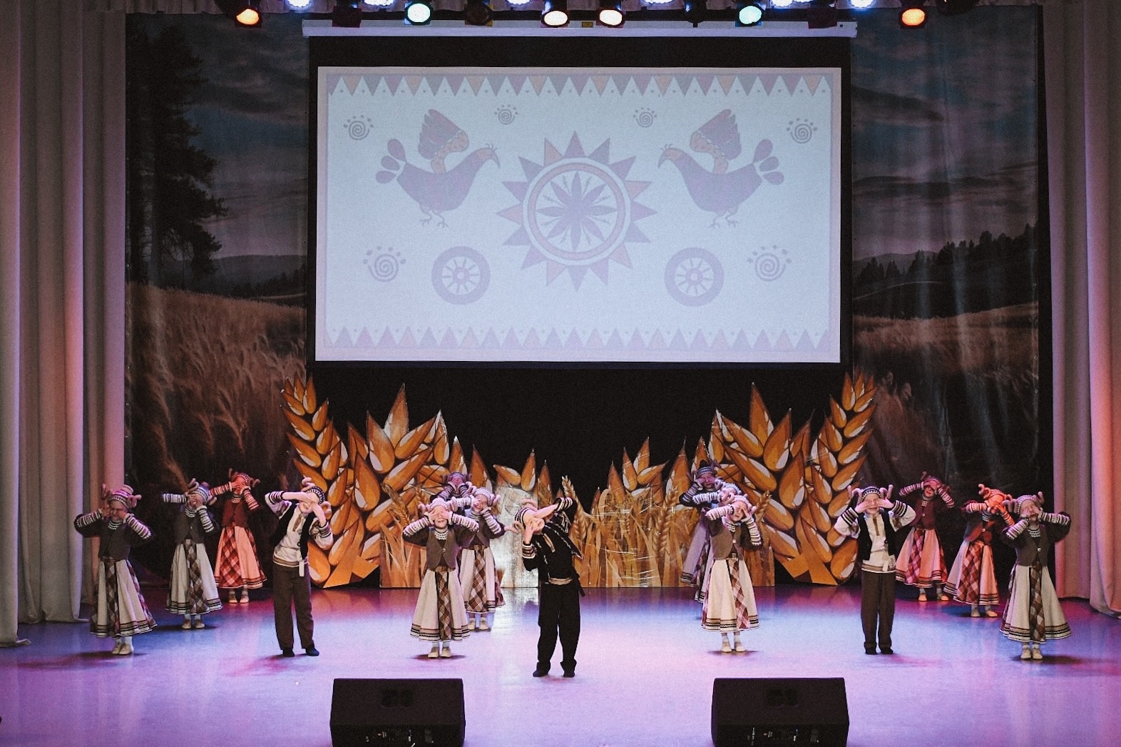 

Билеты на Путешествие к истокам (Филармония. Камерный зал)