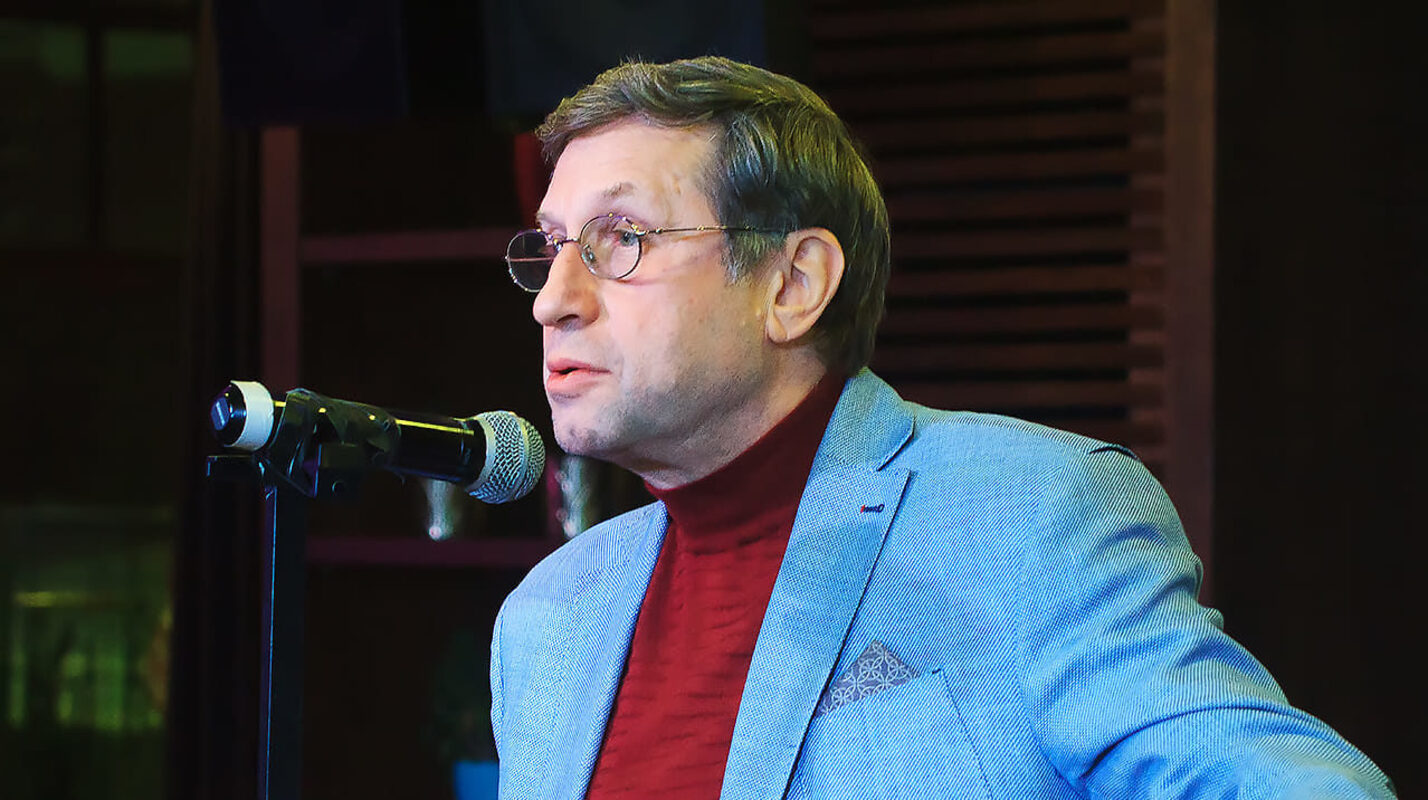 

Билеты на Поэтический вечер Александра Вулыха (Дом винтажной музыки)