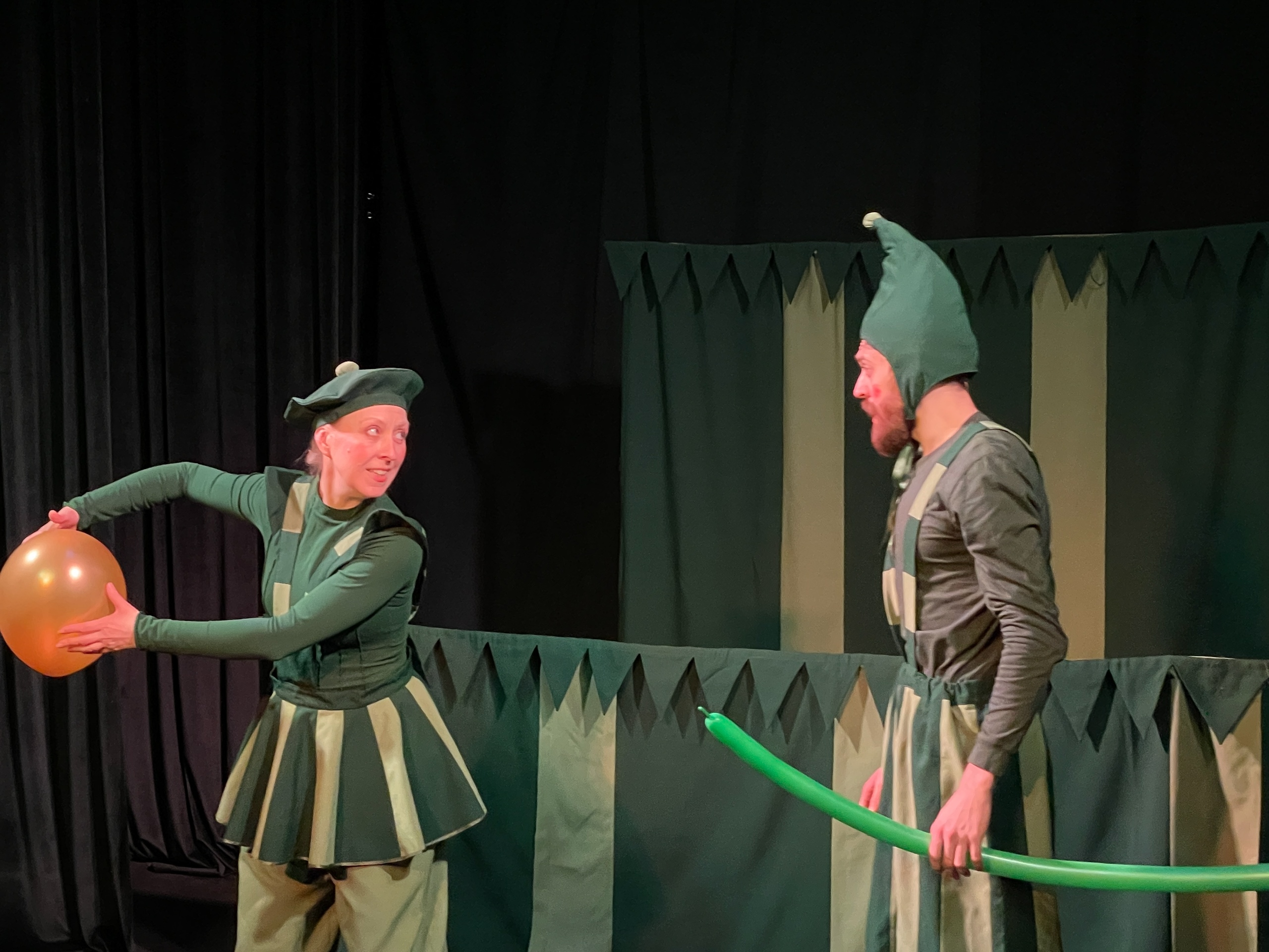 

Билеты на Летят по небу шарики (Парнас)