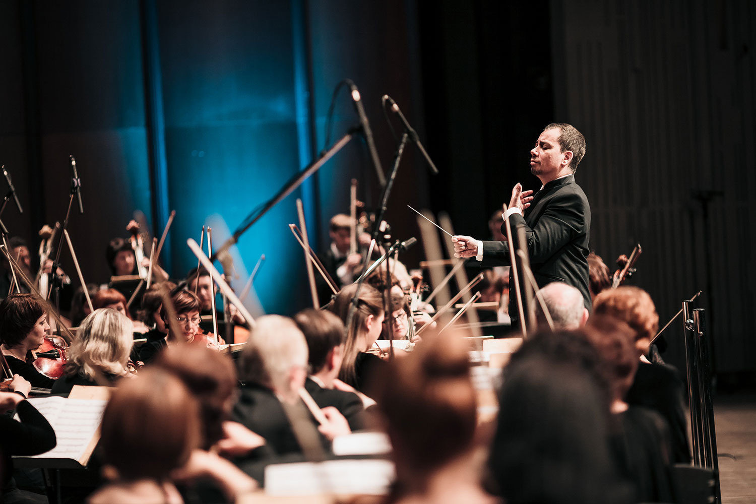 

Билеты на Красноярский симфонический оркестр и Владимир Ланде. Легендарные симфонии (Филармония)