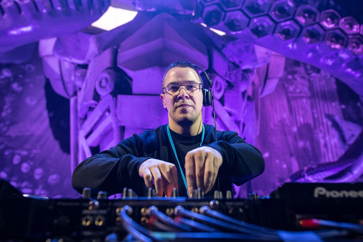 

Билеты на Пиратская станция (Центр международной торговли. Конгресс-холл)