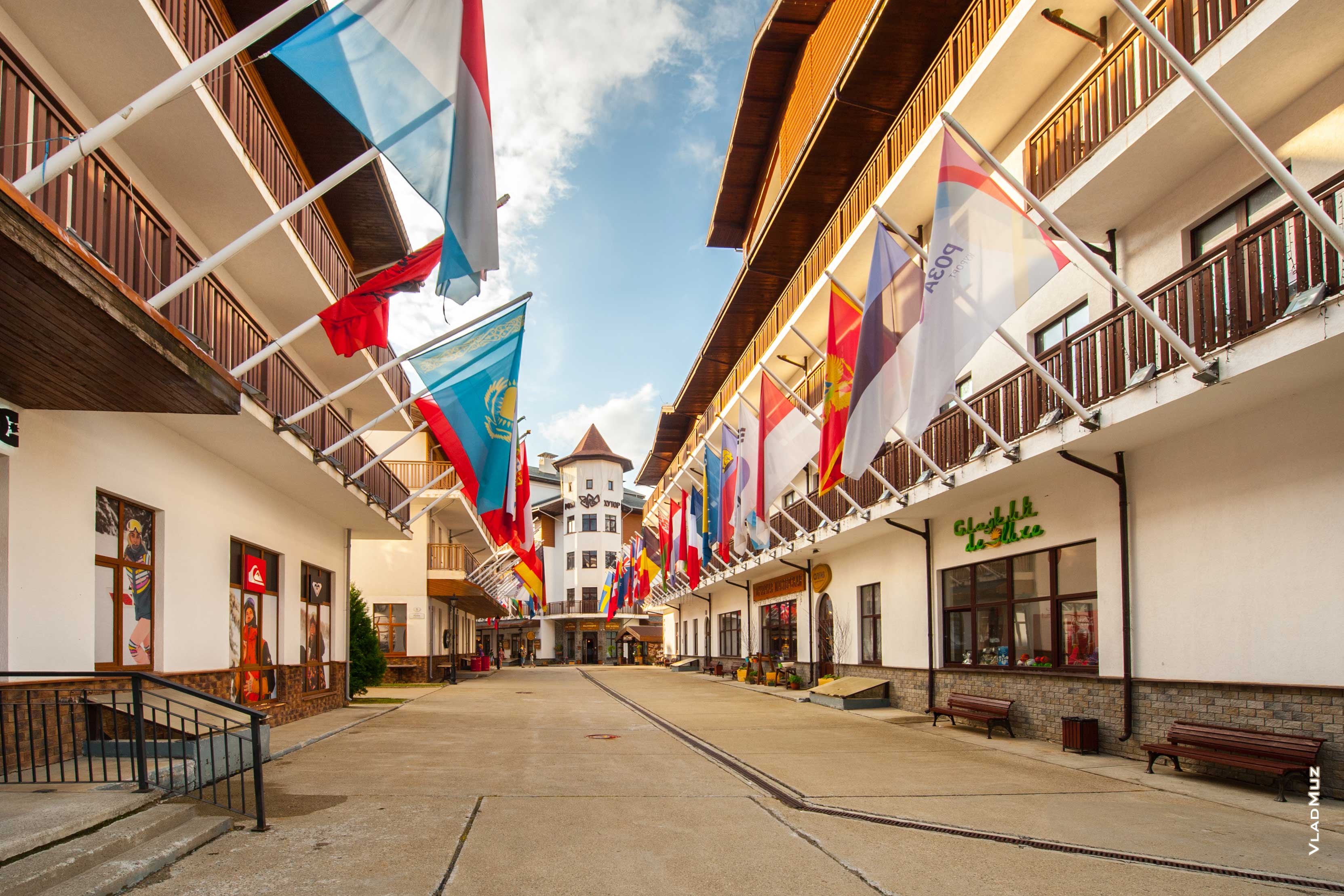 

Билеты на Индивидуальный тур на Розу Хутор или Красную Поляну (Индивидуальный тур на Розу Хутор или Красную Поляну)