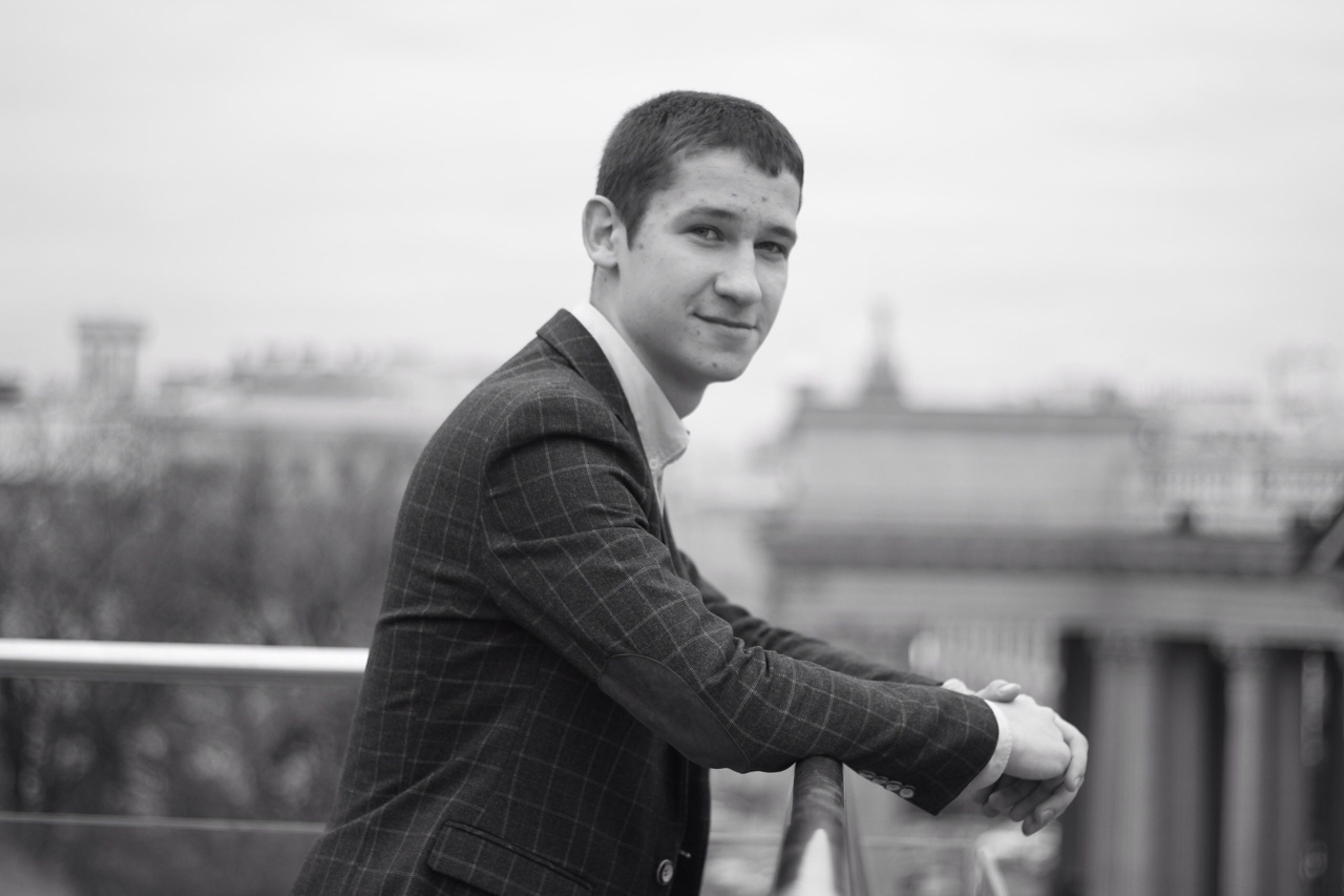 

Билеты на Чайковский при свечах. Времена года (Современник)