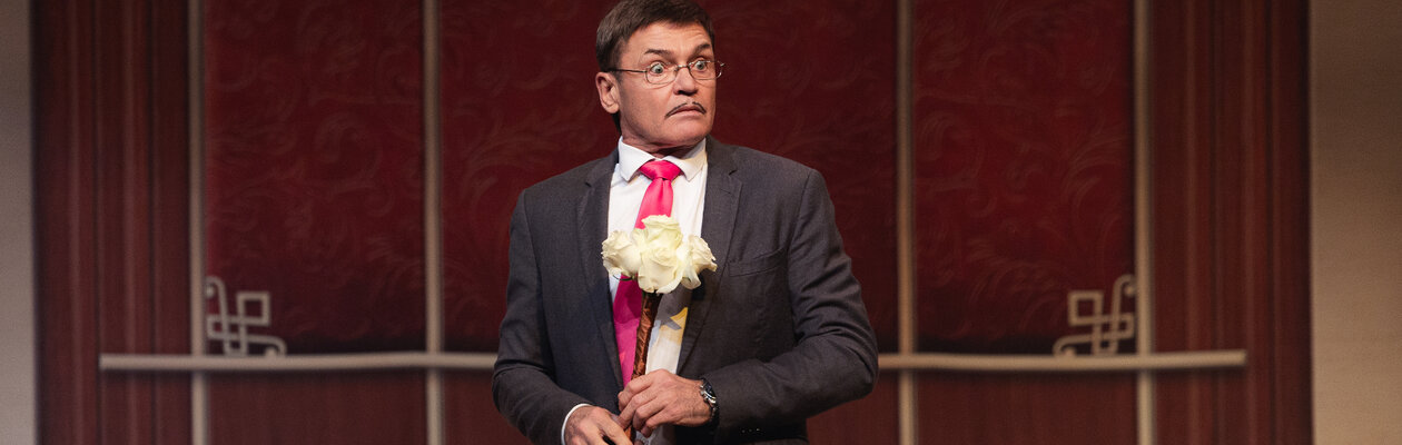 Двое в лифте, не считая текилы