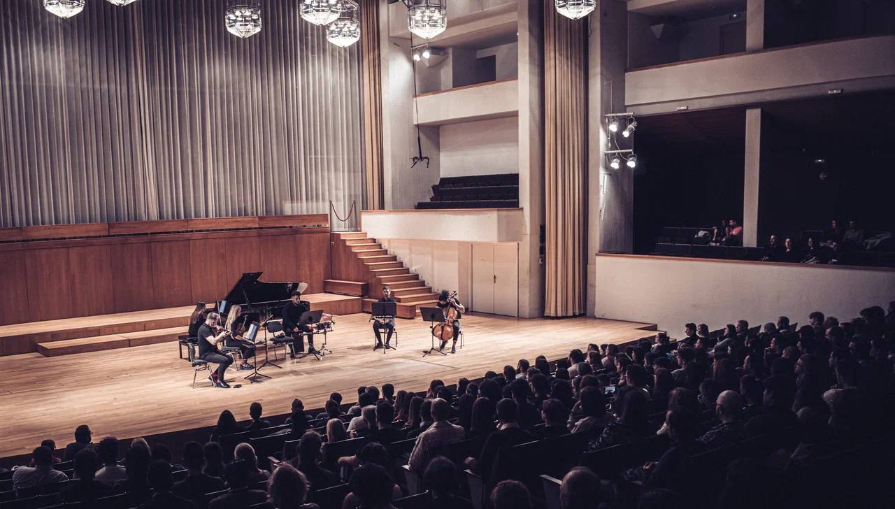 

Билеты на Simple Music Ensemble. Ханс Циммер (Дом Simple Music)