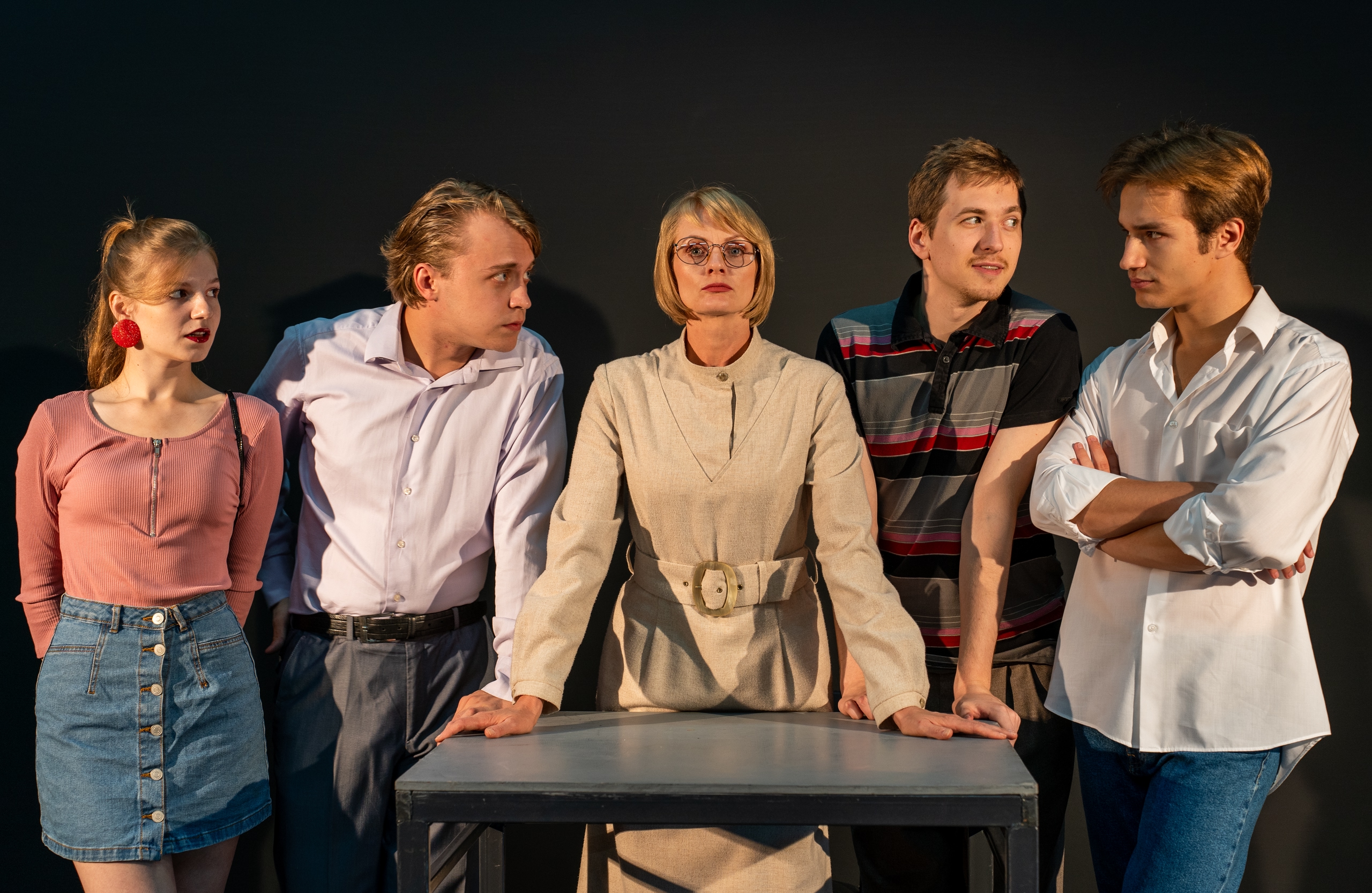 

Билеты на Уважаемая Елена Сергеевна (Глобус)