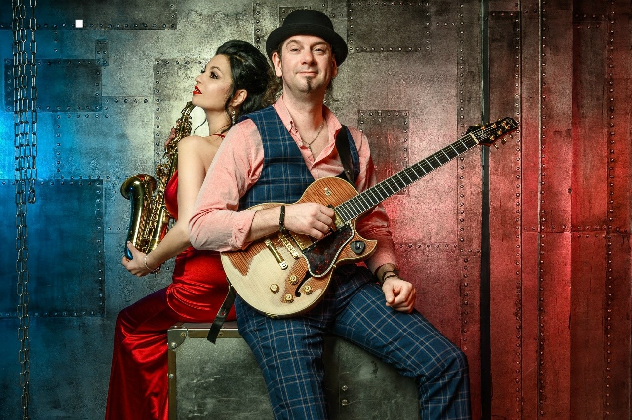 

Билеты на Faberge Jazz Duo. Романтический джаз при свечах (Центр искусства и музыки библиотеки им. Маяковского)
