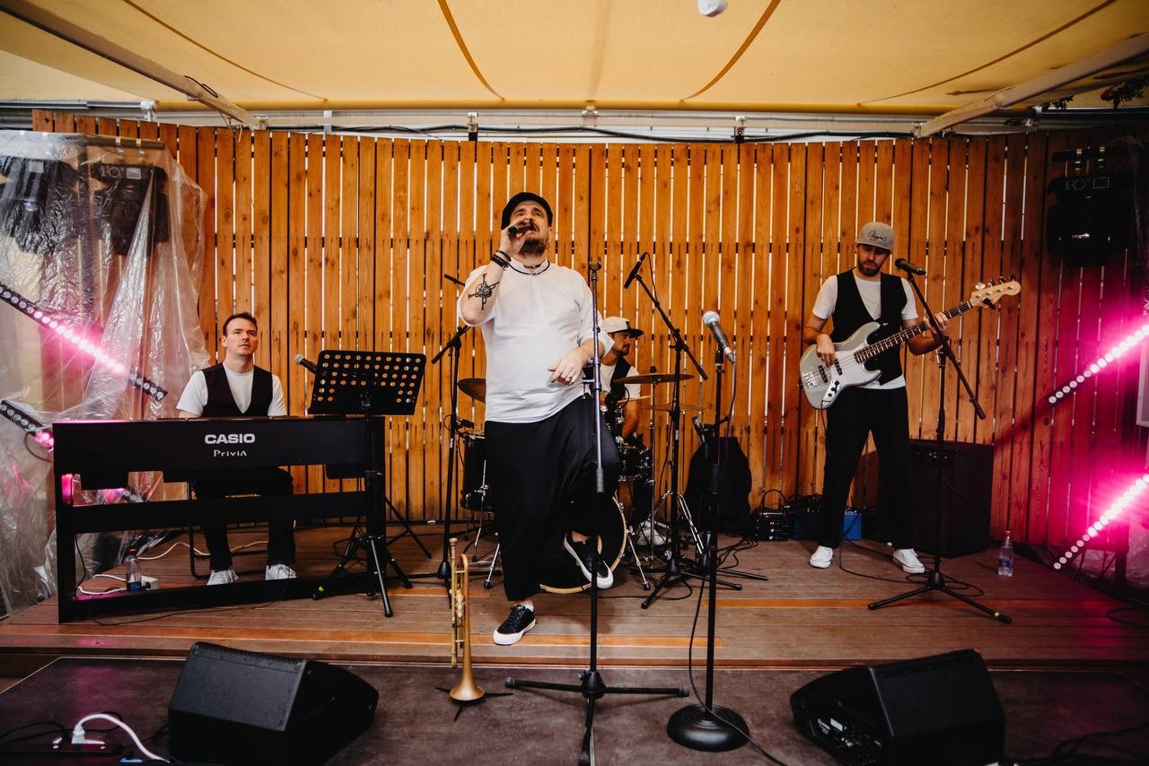 

Билеты на Джаз в Никольских: Вова Чё Морале. Summer Jazz Party (Никольские ряды)