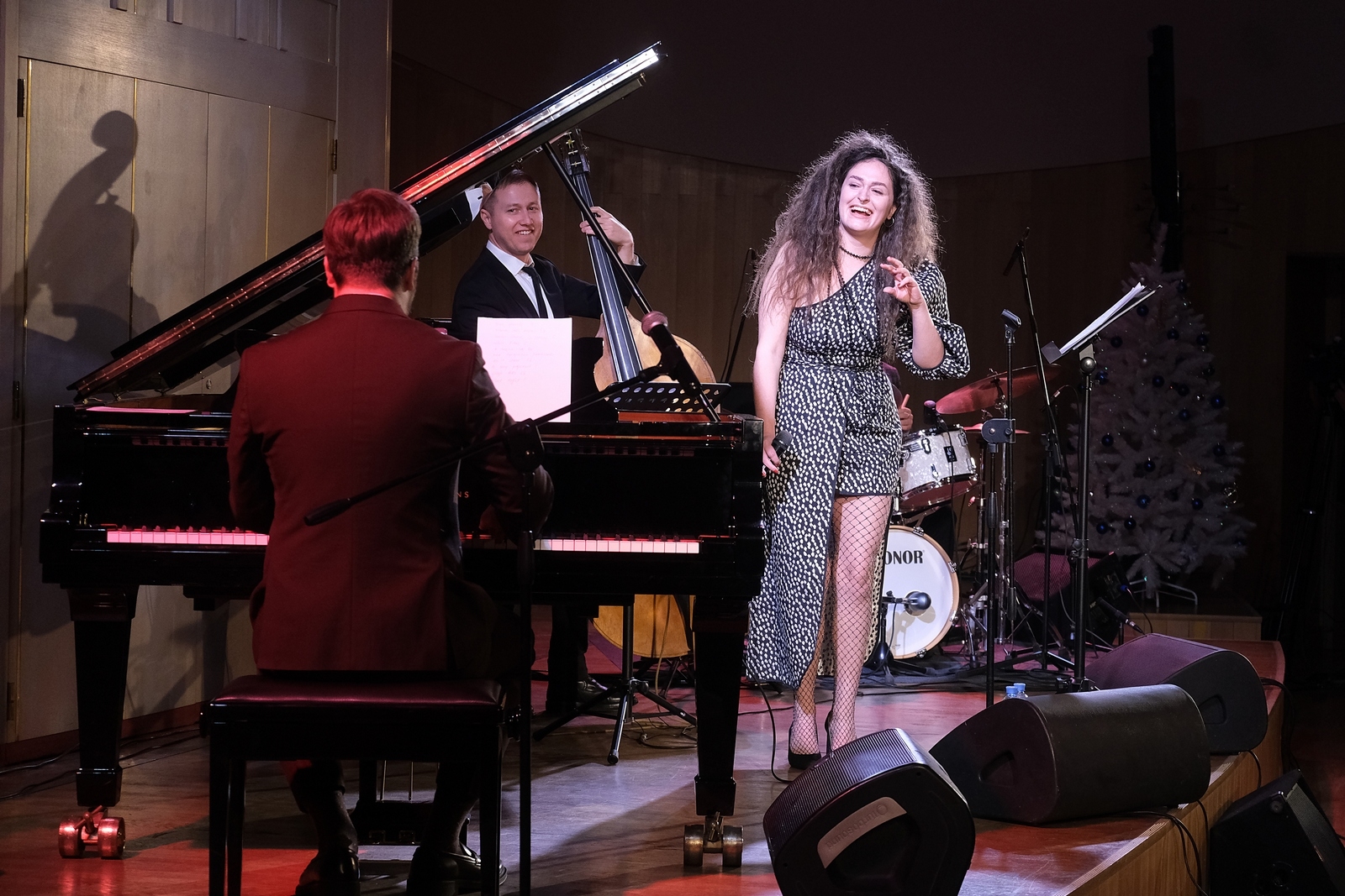 

Билеты на Джаз-трибьют Эми Уайнхаус. Концерт при свечах и звёздах (Планетарий)