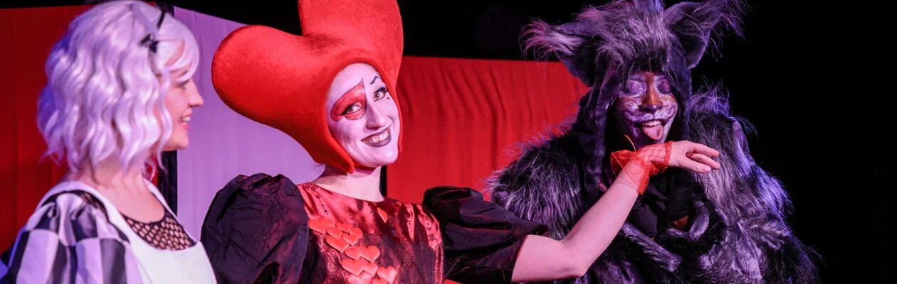 Алиса в Стране чудес