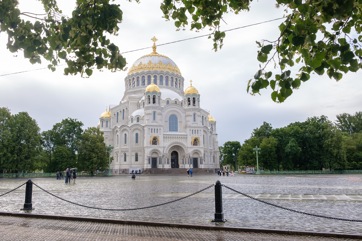 

Билеты на Город-крепость Кронштадт: к фортам Финского залива на микроавтобусе (Екатерининский сад)