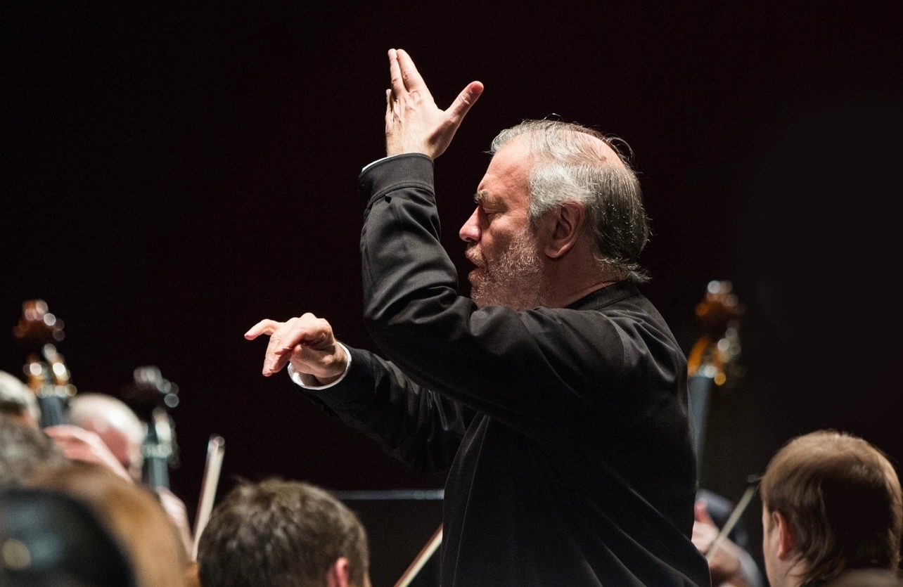 

Билеты на Симфонический оркестр Мариинского театра (Концертный зал Мариинского театра)