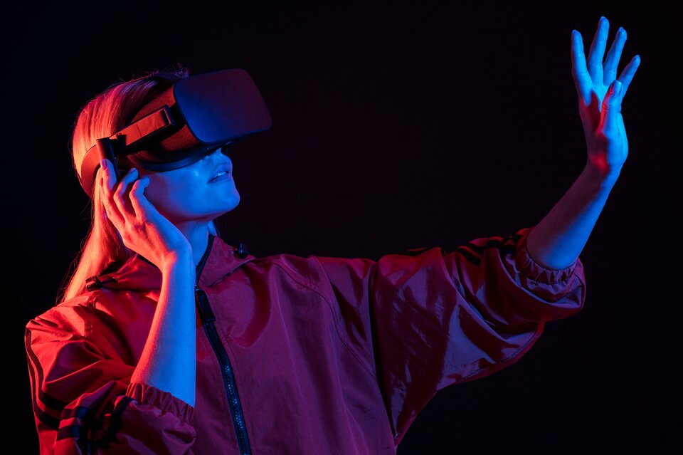 VR-путешествие над Москвой и Санкт-Петербургом