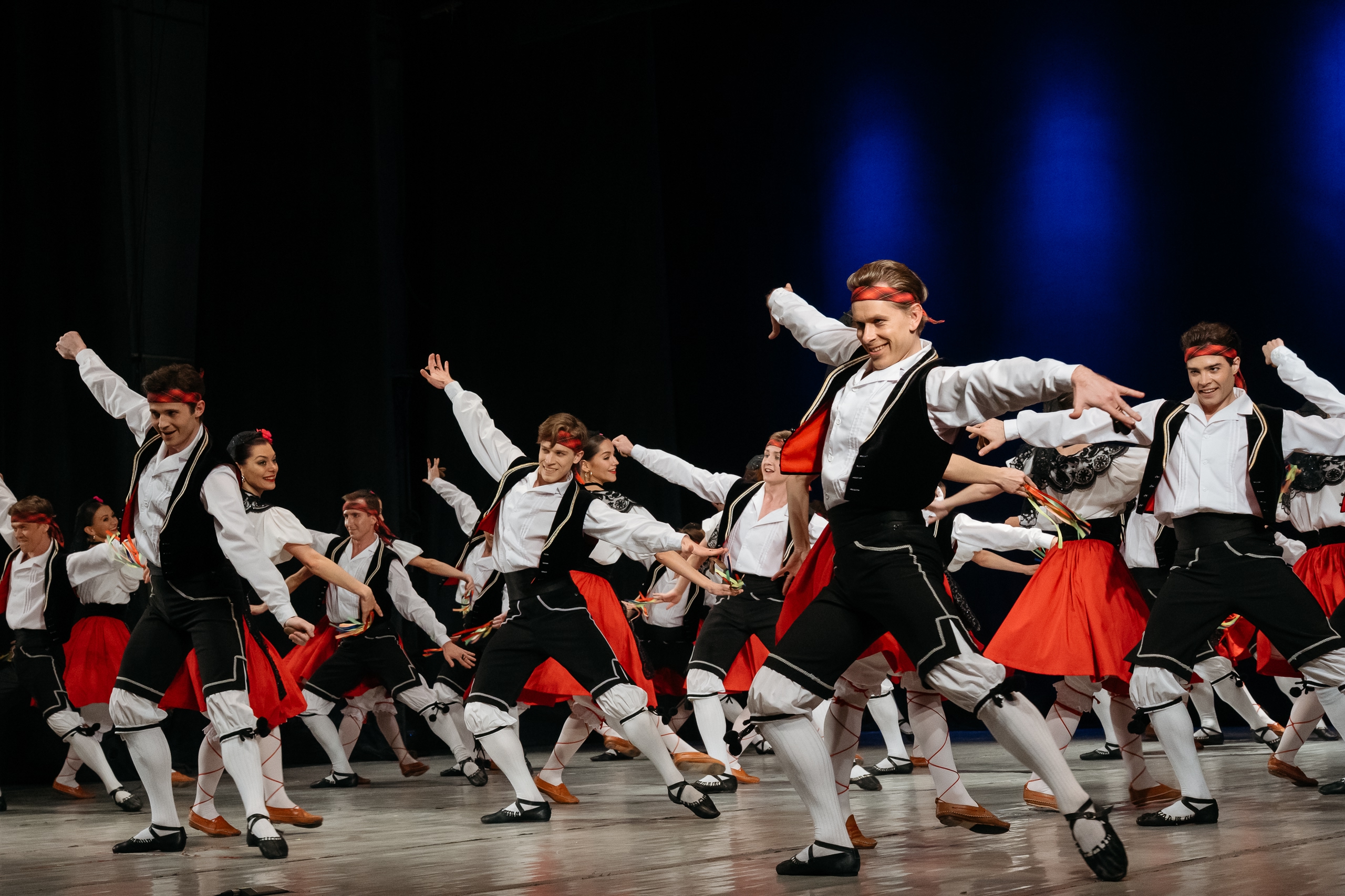 Афиша: Ансамбль танца им. Игоря Моисеева в Ханты-Мансийск 26 мая 2026