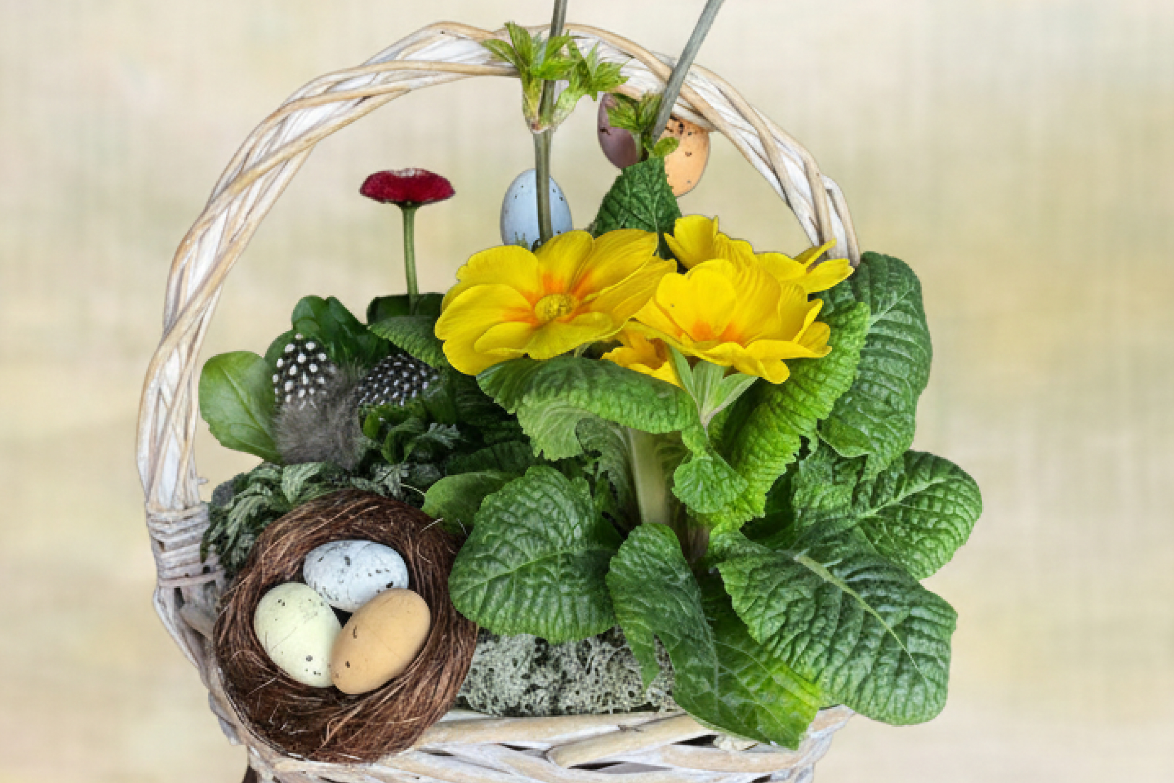 Афиша: Пасхальная композиция из живых цветов в Москве 12 апреля 2026