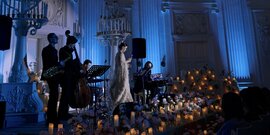 Джаз во дворце: магия музыки в сиянии тысячи свечей