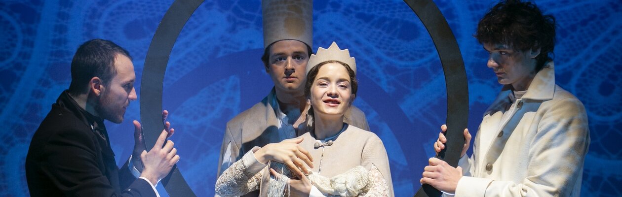 Сказка о мёртвой царевне и о семи богатырях