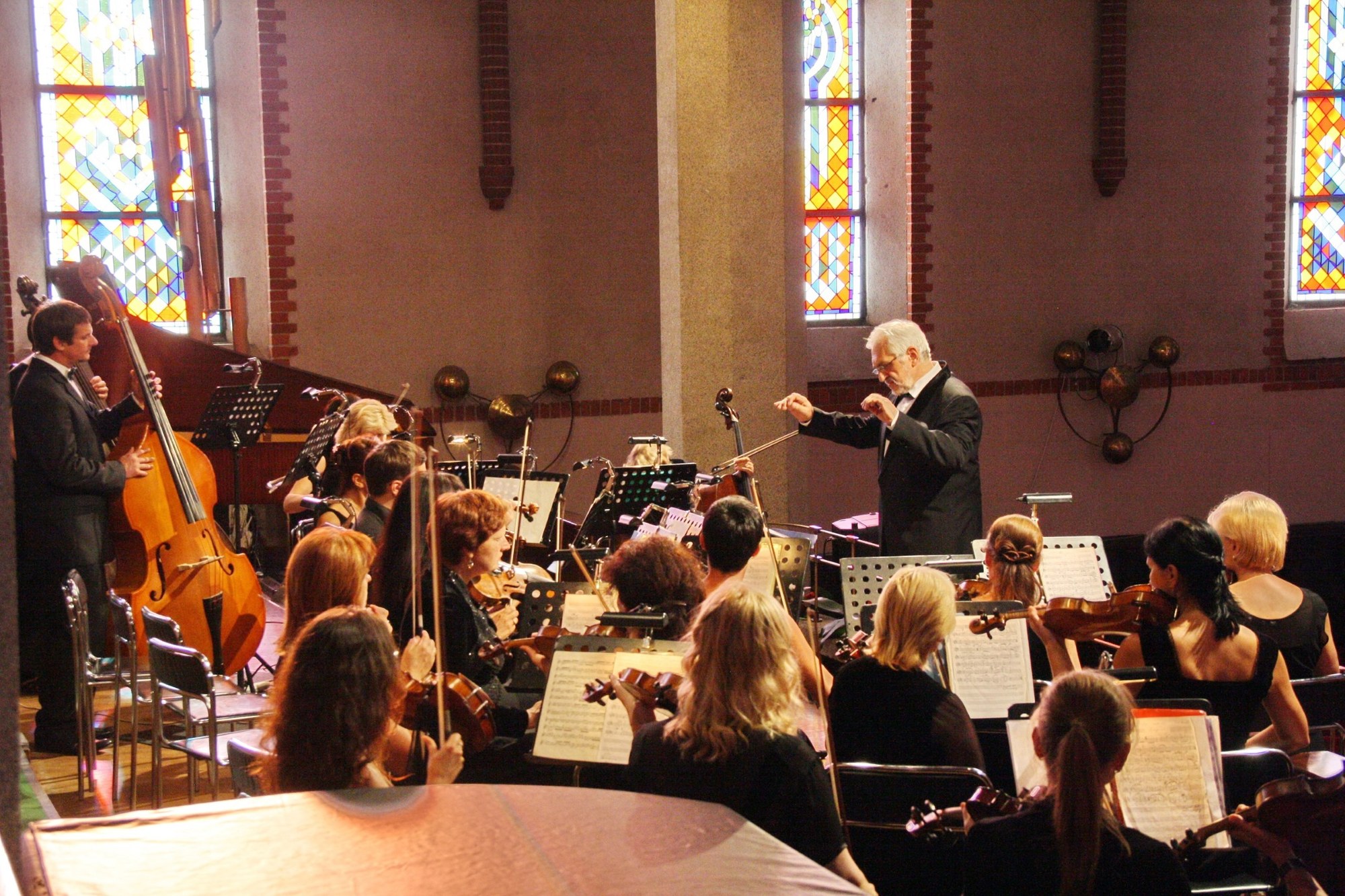 

Билеты на Камерный оркестр приглашает: Моцарт гала (Филармония им. Светланова)