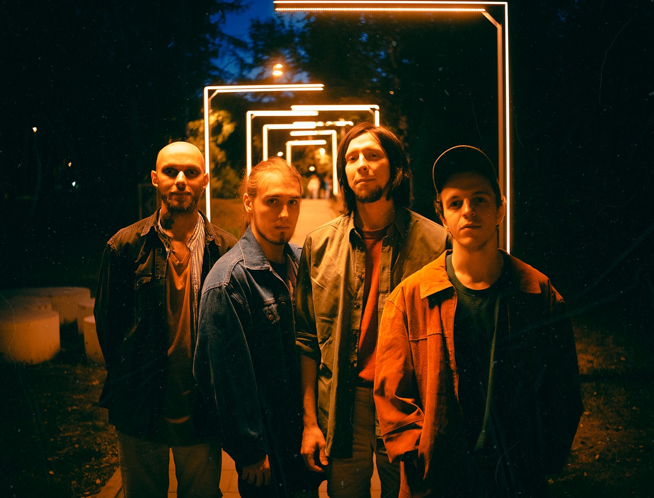 

Билеты на Пекинский велосипед, Летний лагерь Заря, OZCHL, Голос медведя (Цоколь 2.0)