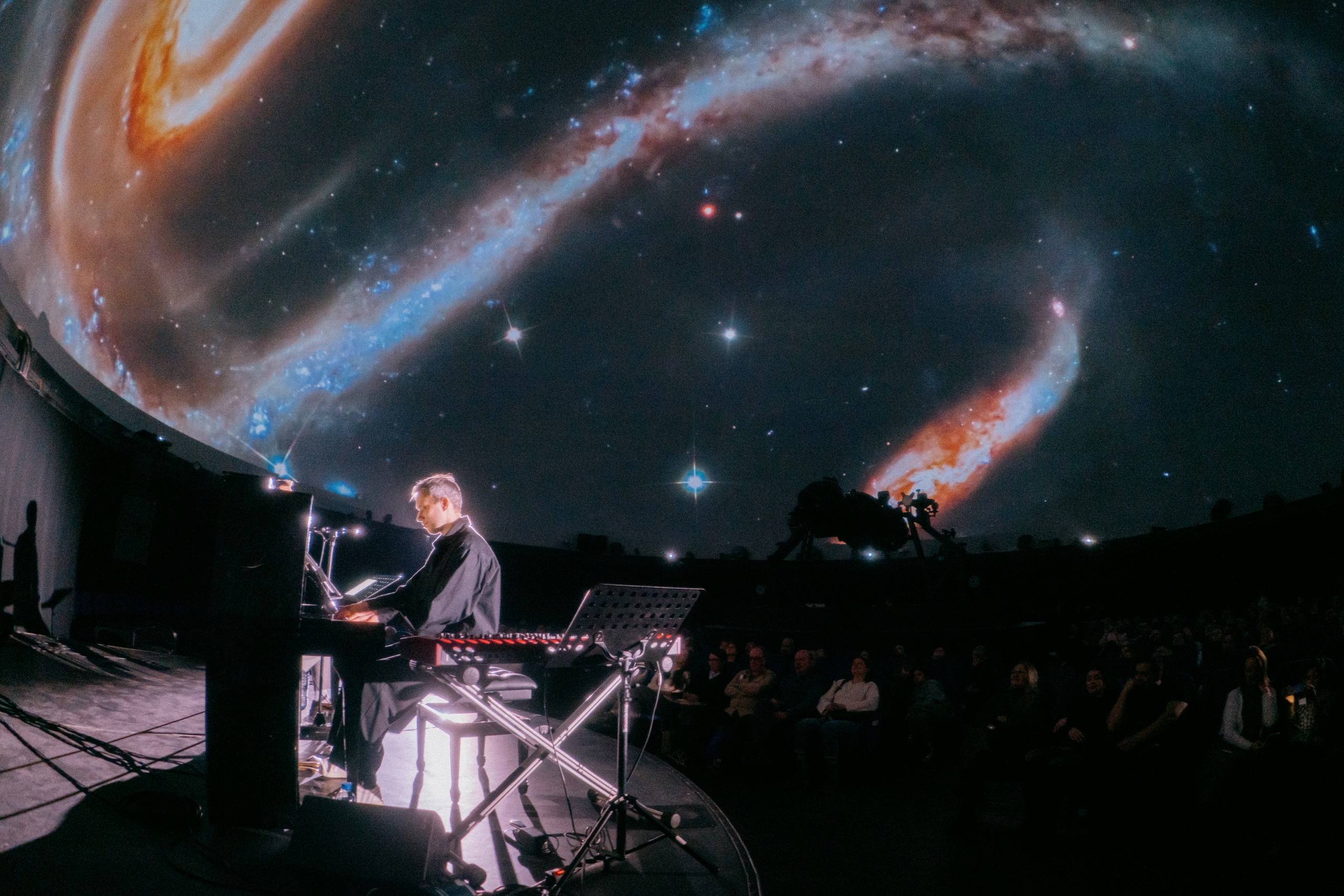 

Билеты на Frank Sinatra. Трибьют под звёздами (Планетарий)