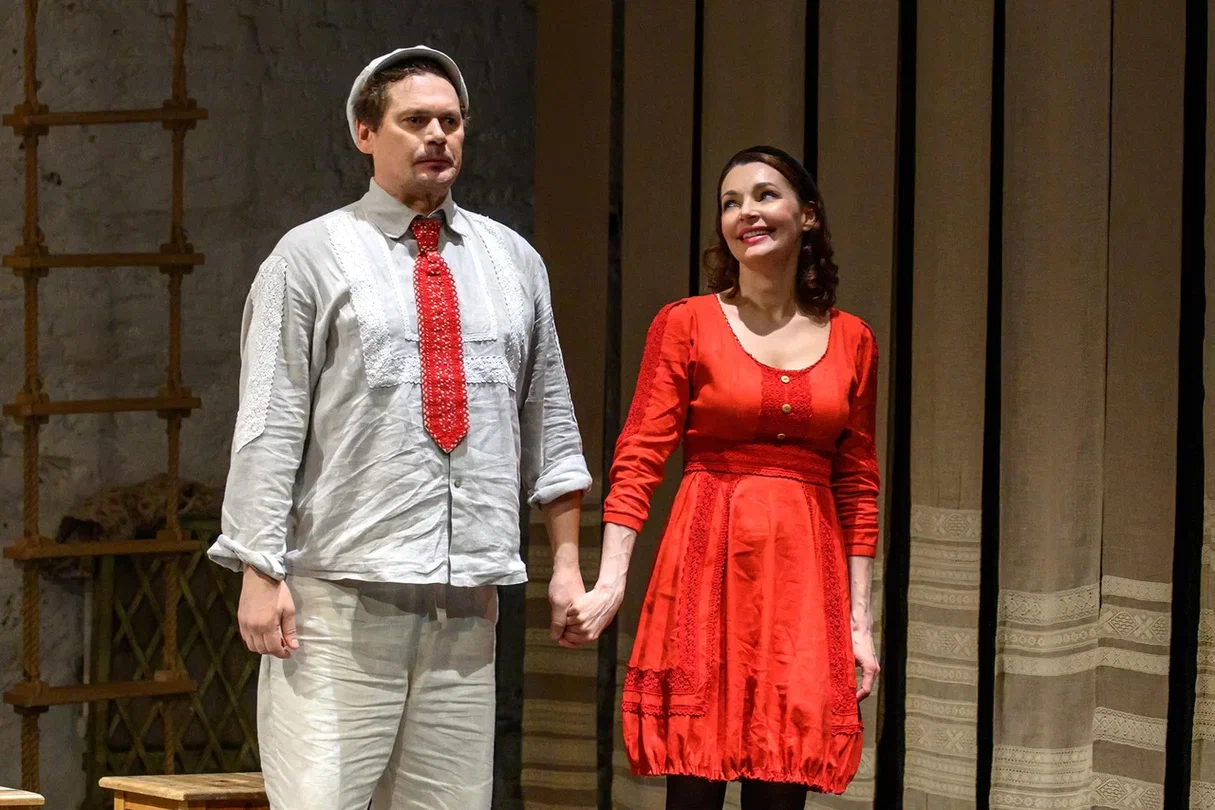 

Билеты на Любовь и голуби