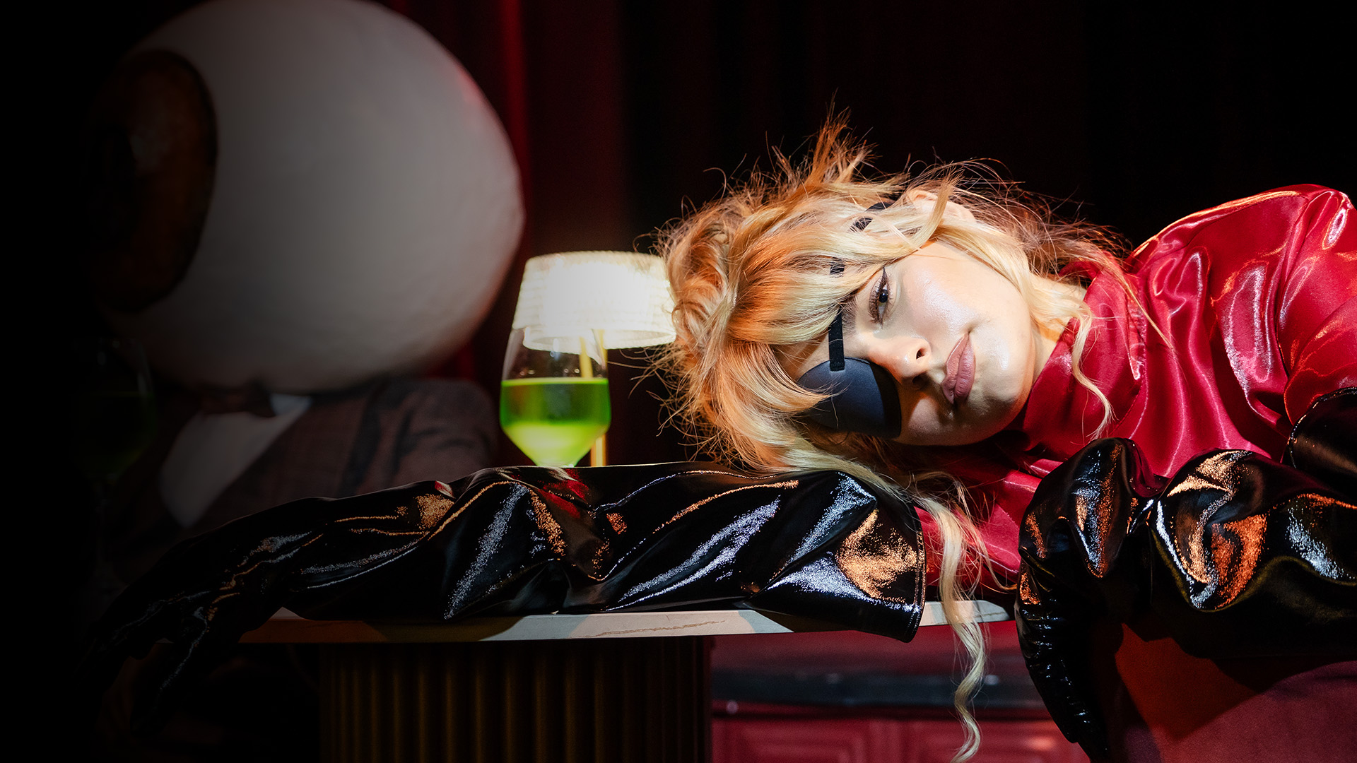 

Билеты на Смотри. На меня (Красная мельница)