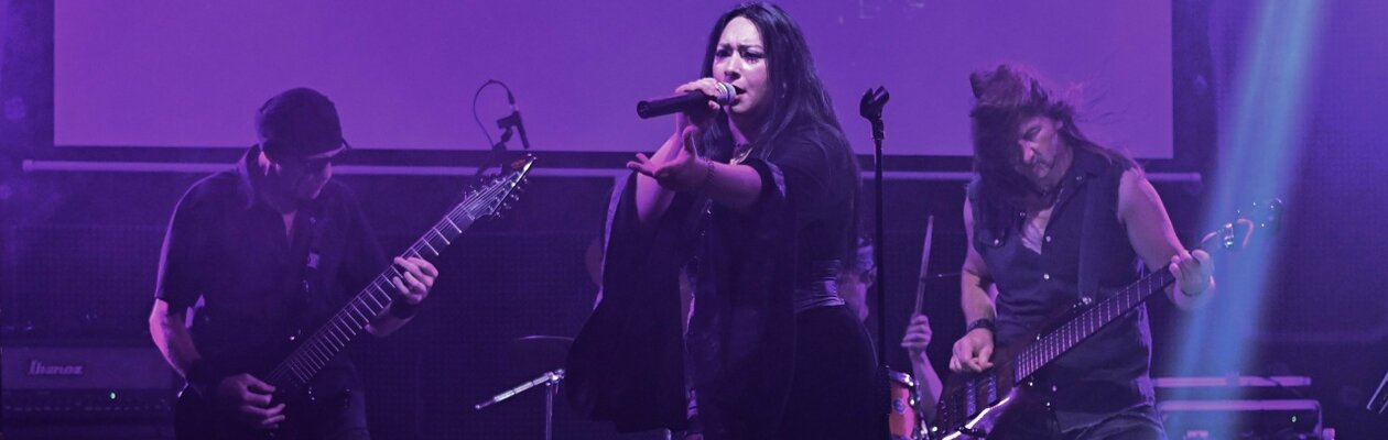 Nightwitch при свечах