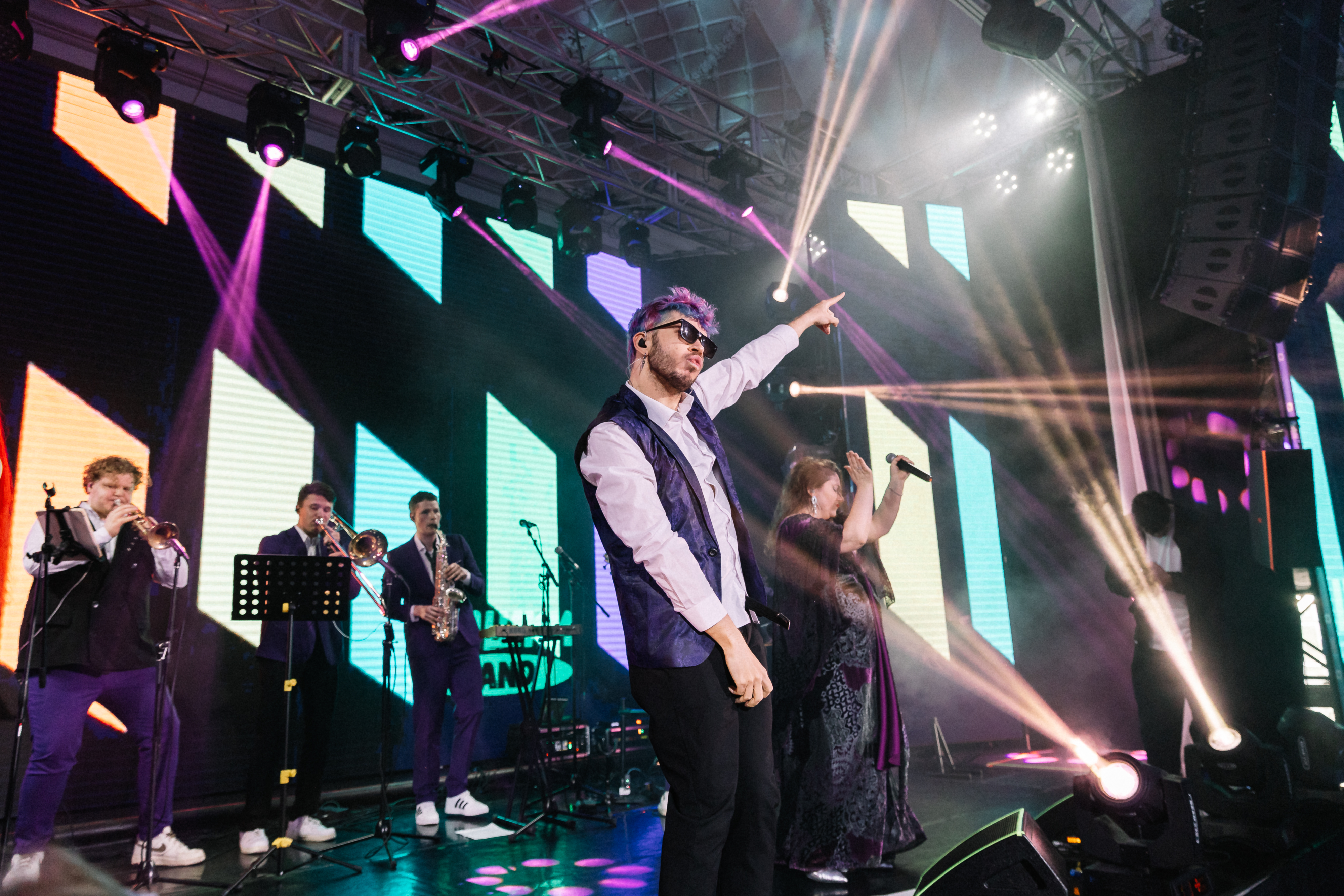 

Билеты на Посвящение легендам: Рок от Queen до наших дней (Концертный зал у Финляндского)