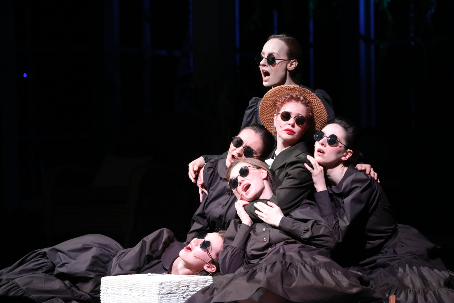 

Билеты на Сотворившая чудо (Глобус)