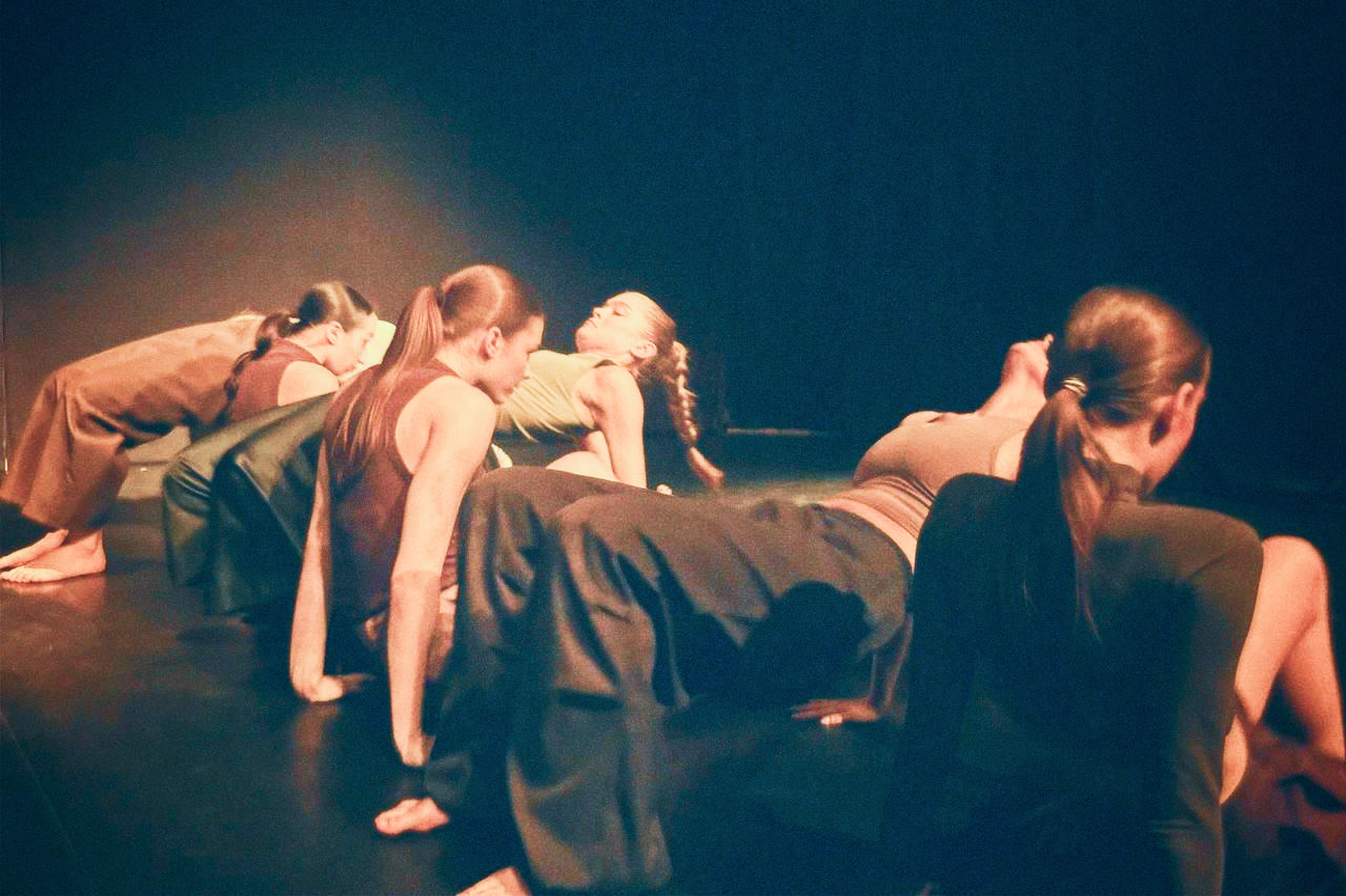 

Билеты на Привкус дикости (ЦКР Арт. Кластер)