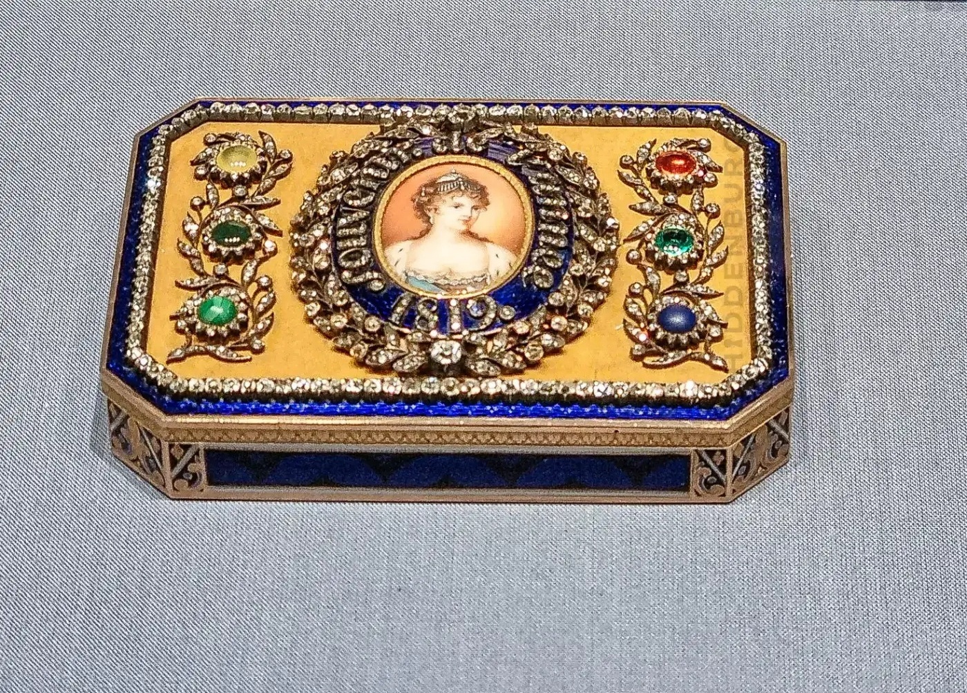 

Билеты на Бриллиантовая кладовая. Экскурсия в скрытую сокровищницу Эрмитажа (Дворцовая площадь)