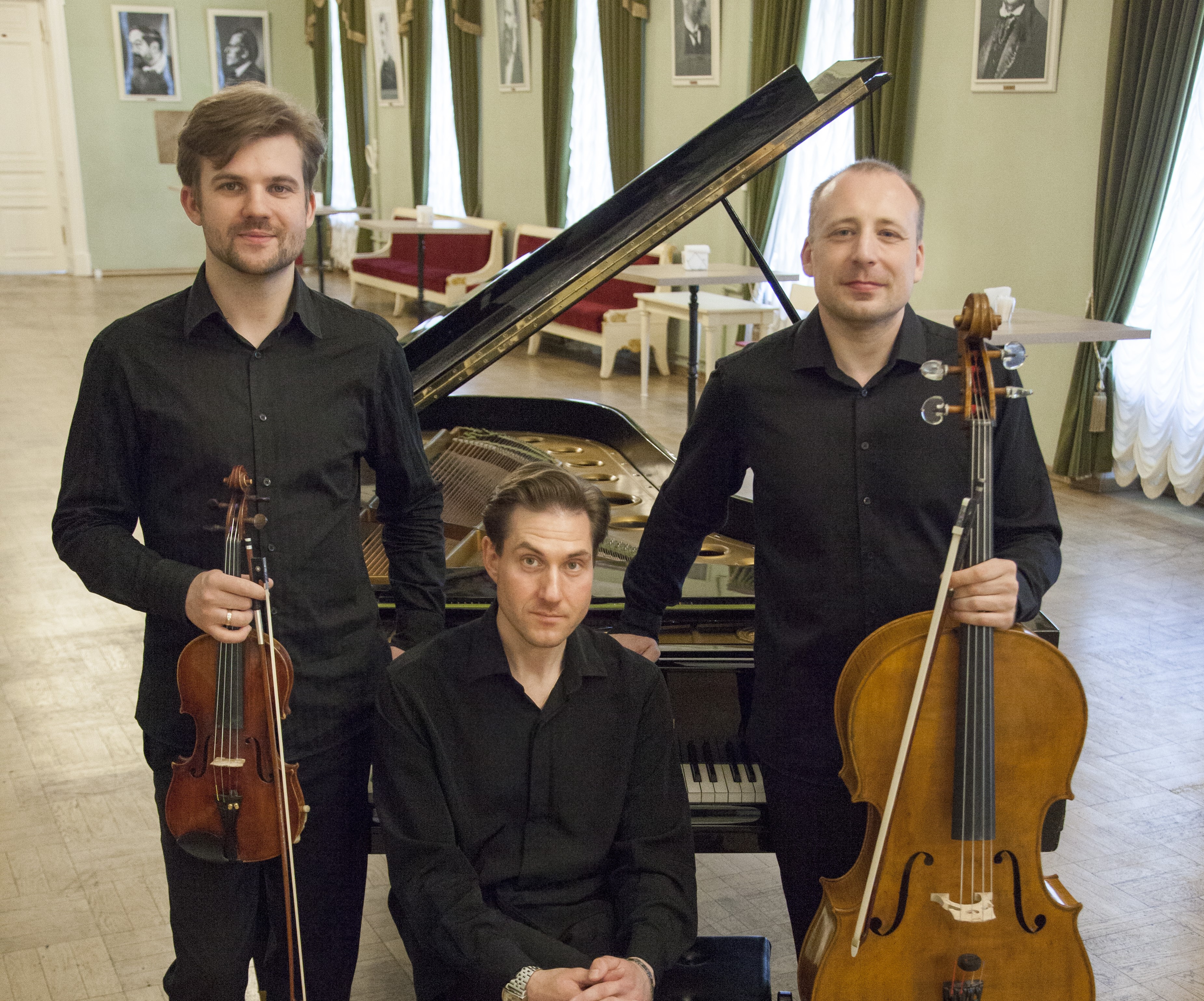 

Билеты на Ultimum Trio (Филармония им. Шостаковича. Малый зал)