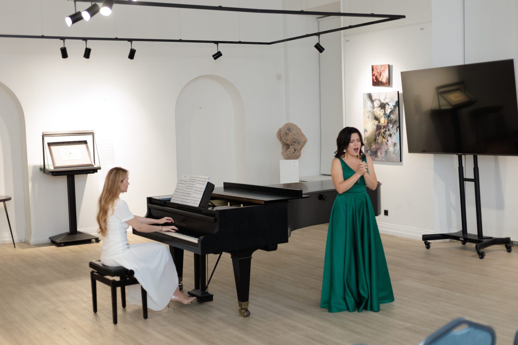 

Билеты на Свет и тень любви: Liederkreis, Op. 39 (Arts Square Gallery)