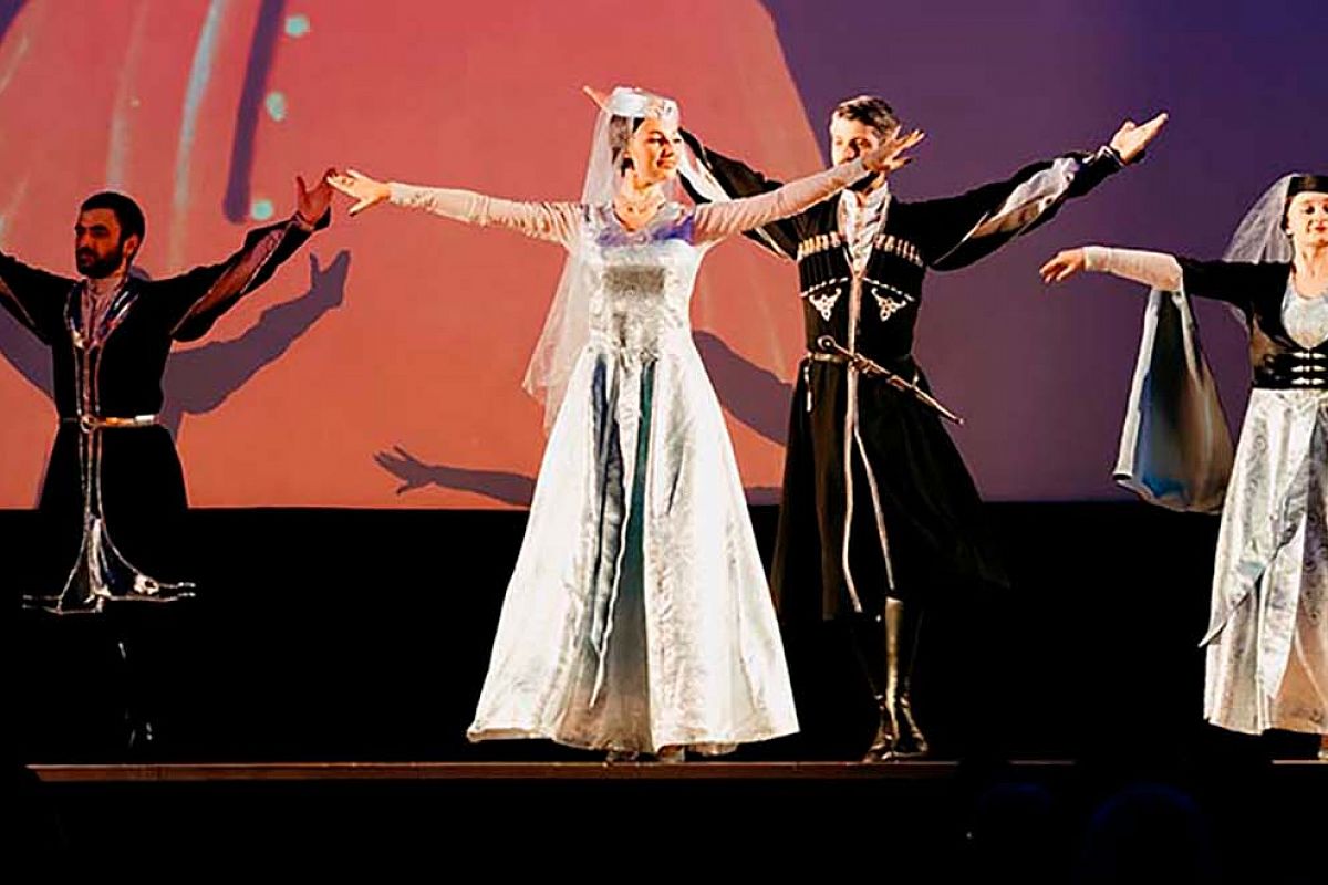 

Билеты на Тбилисо: Грузинские танцы, армянский дудук и орган (Центральный дом архитектора)