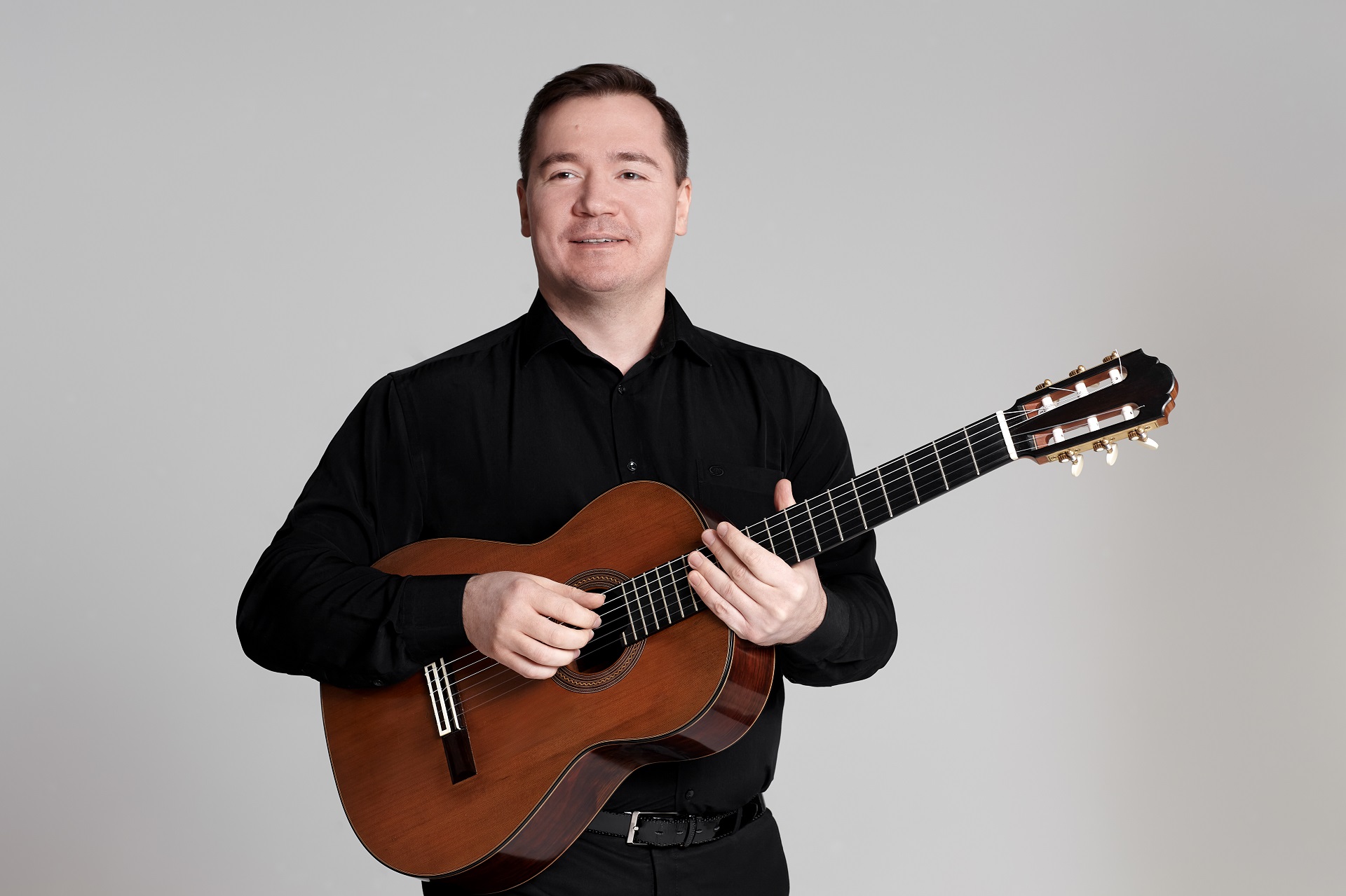 

Билеты на Рождество с гитарой (Филармония)