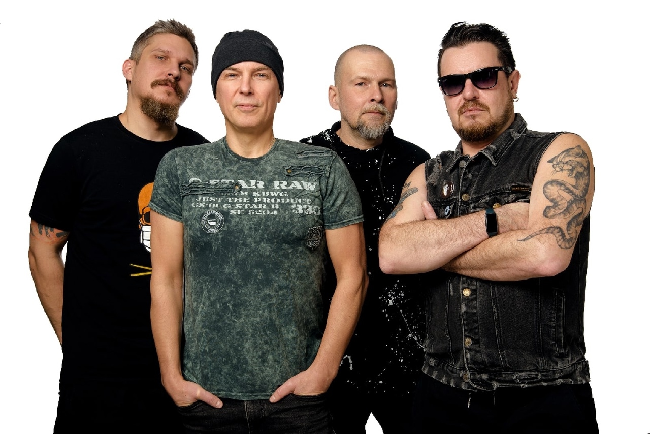 

Билеты на Чёрный обелиск (Клуб 12)