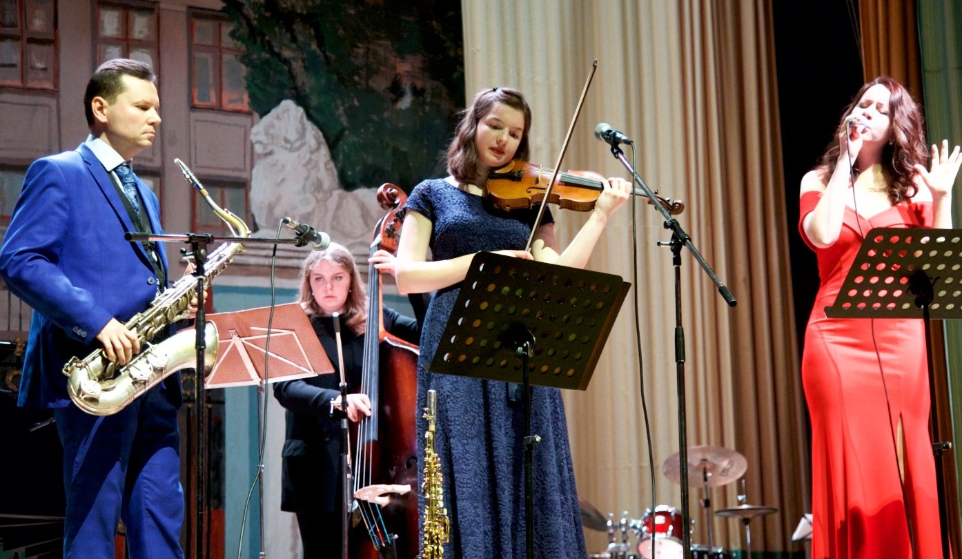 

Билеты на Созвездие стилей (Центральный дом учёных)