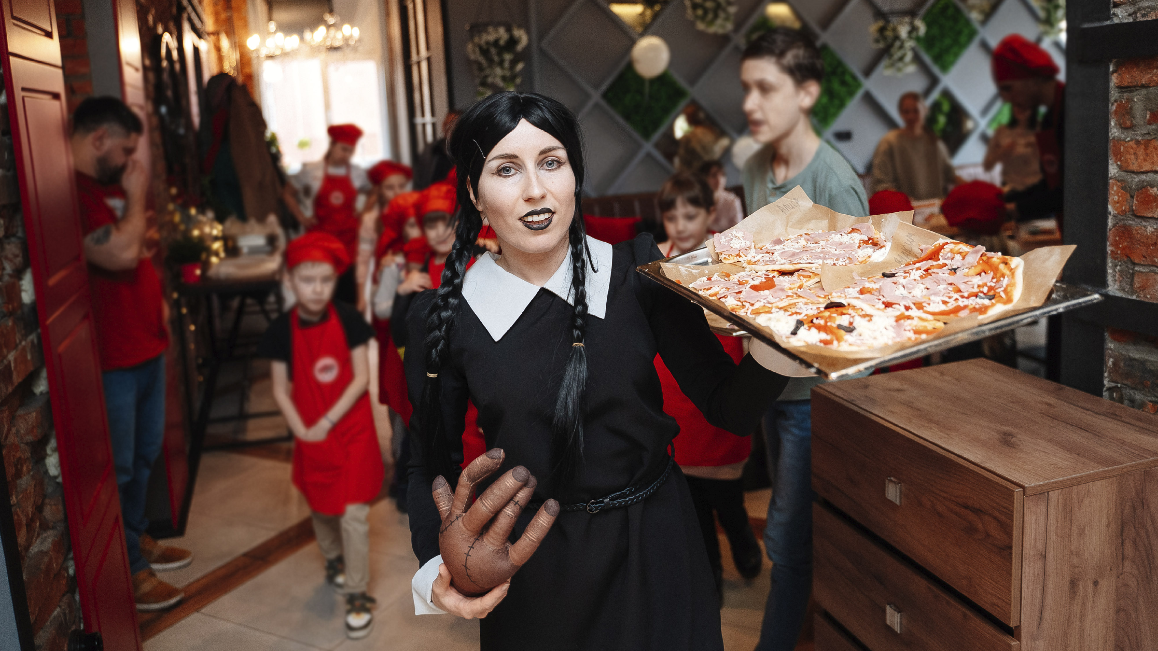 

Билеты на Уенсдей (Red Buffet)