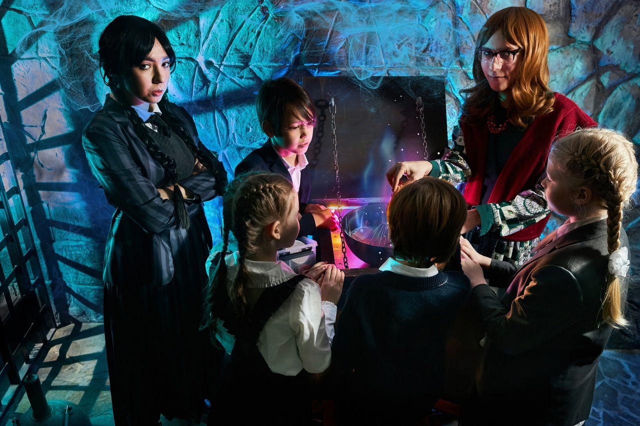 

Билеты на Венсдей (НеЛогика в Подсосенском)