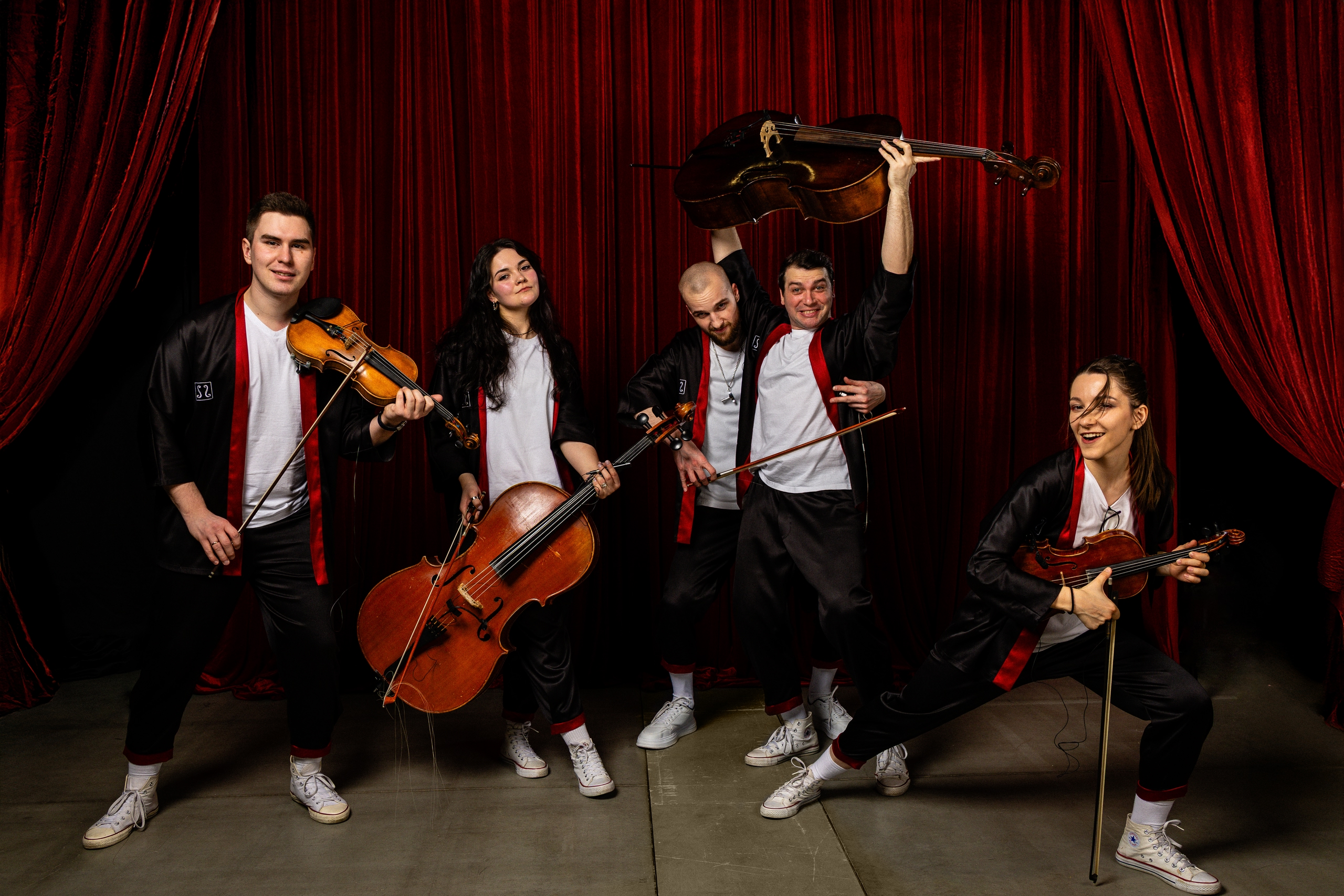 

Билеты на Fumo Rosso. Рок-хиты на виолончелях при свечах (Фабрика)