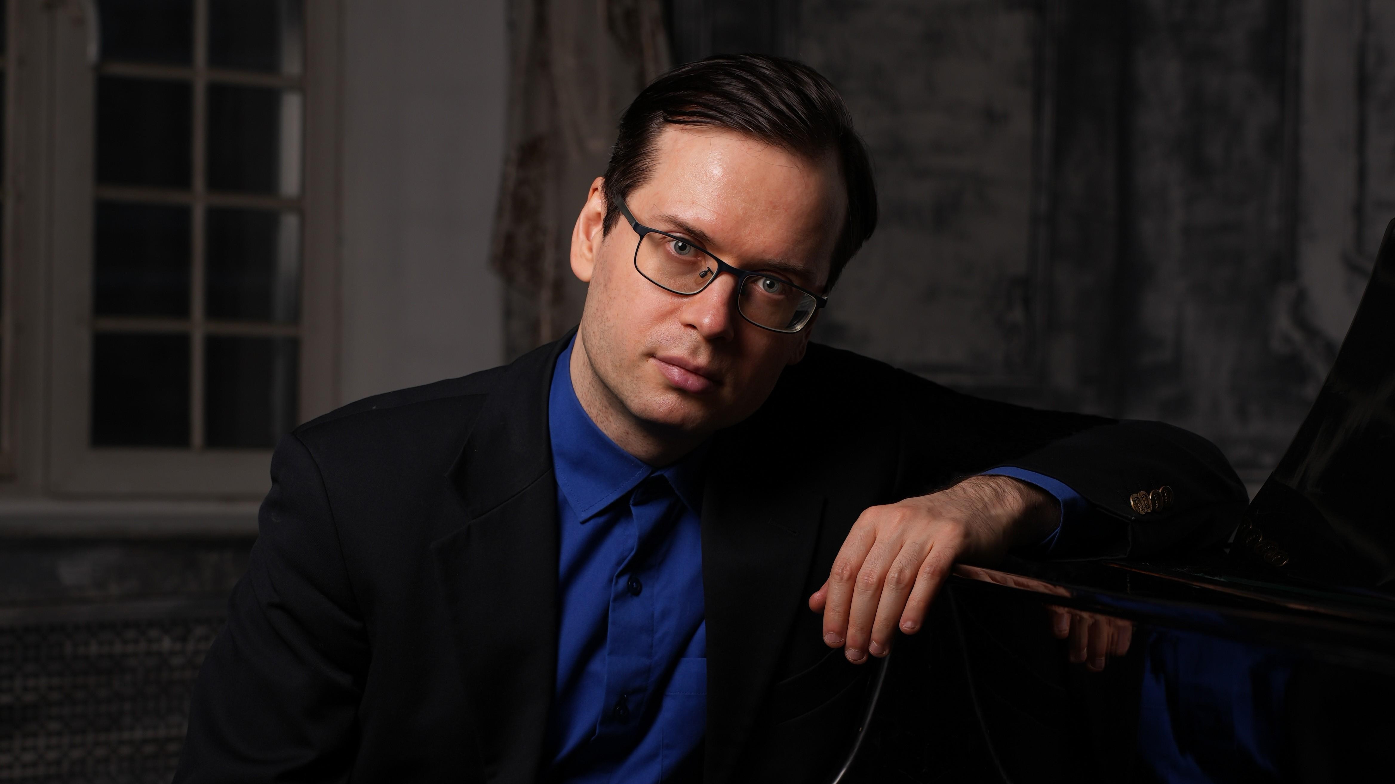 

Билеты на «Евгений Онегин» и фортепианная музыка в исполнении Сергея Арцибашева: Вечер первый (Дом Гоголя)